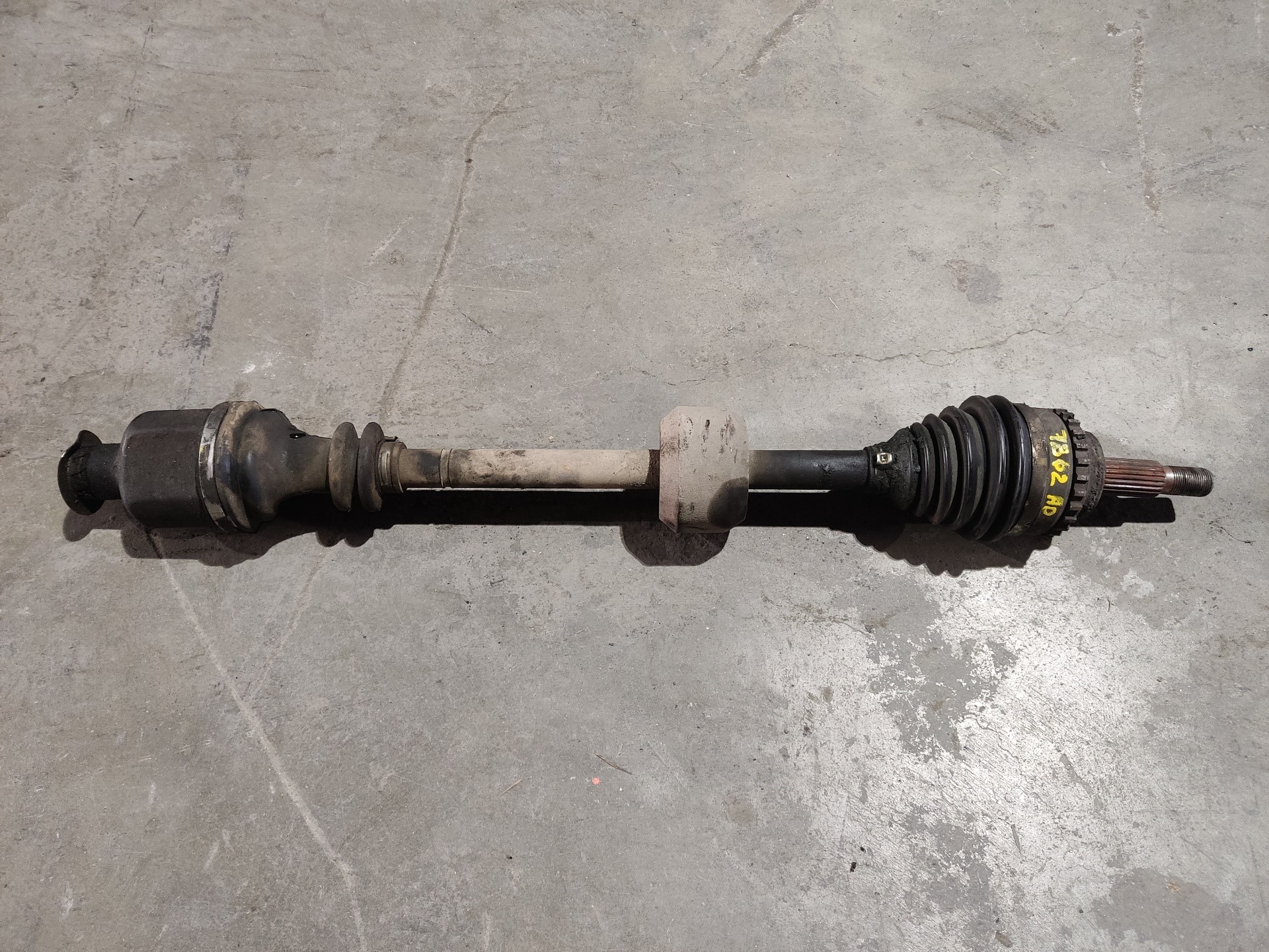 RENAULT Clio 3 generation (2005-2012) Front Right Driveshaft TUBO61-2 24900071
