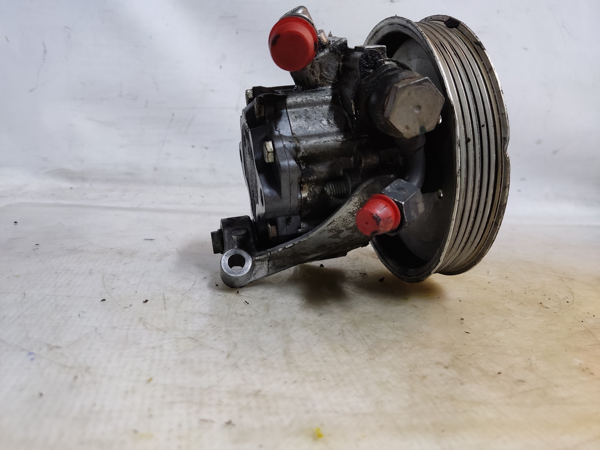 AUDI A6 C6/4F (2004-2011) Power Steering Pump ESTANTERÍA75 24887657