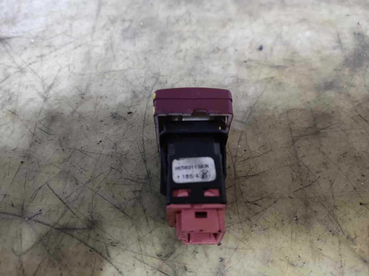 CITROËN Berlingo 2 generation (2008-2023) Hazard button 96583113KR 25772605