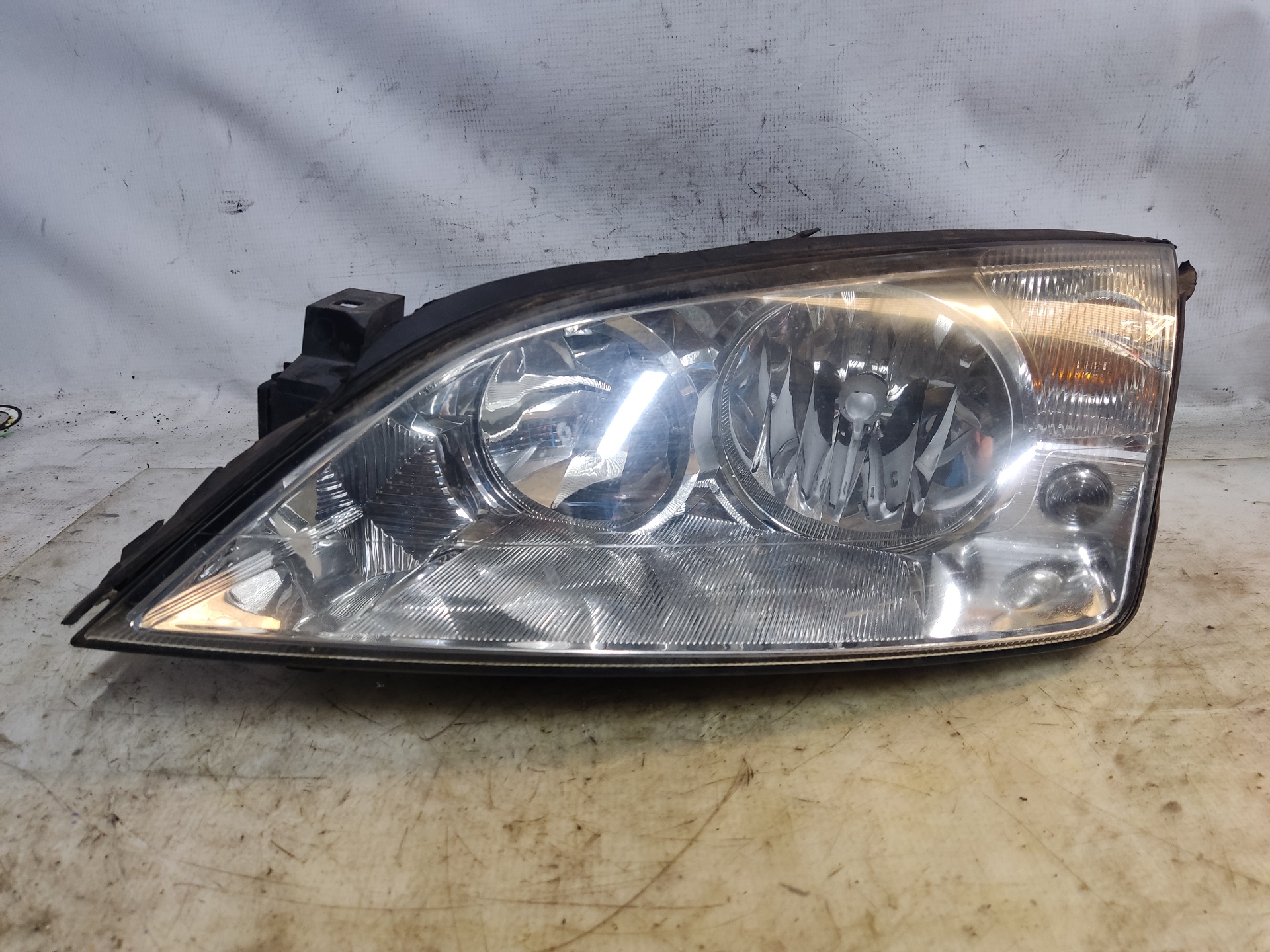 FORD Mondeo 3 generation (2000-2007) Front Left Headlight 0301174203 24896883