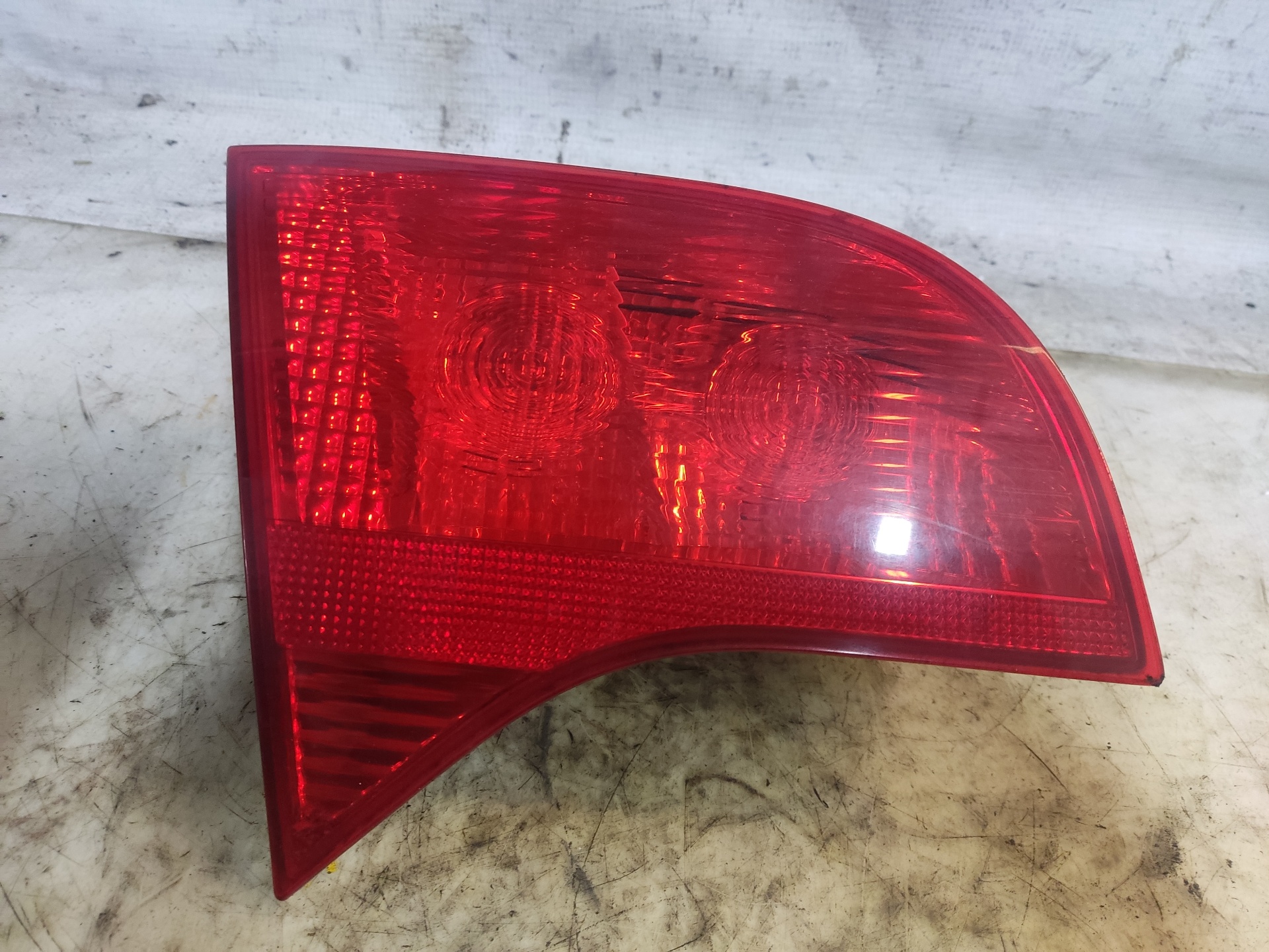 AUDI A4 B7/8E (2004-2008) Rear Left Taillight 8E9945093 24934942