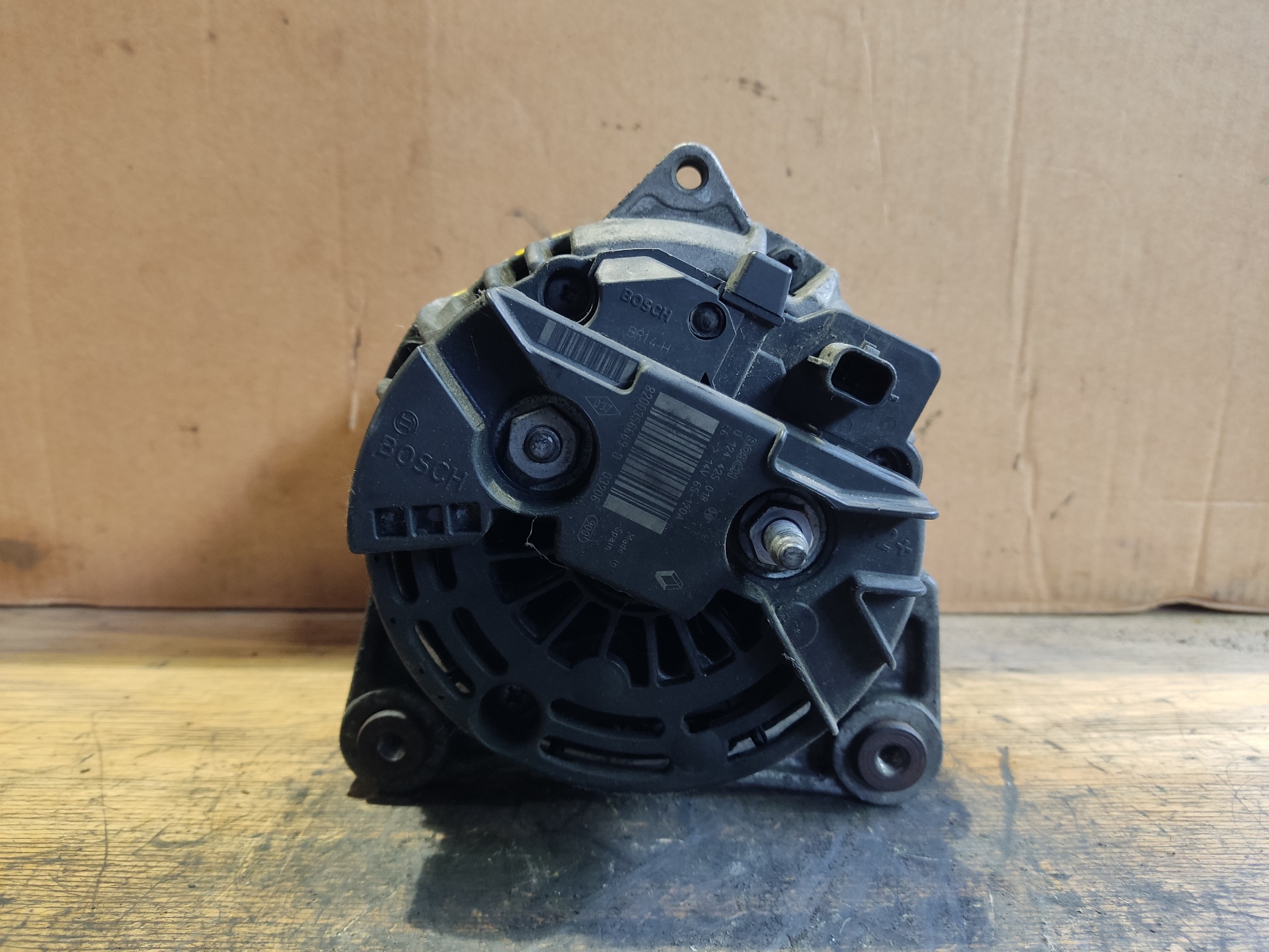 RENAULT Megane 2 generation (2002-2012) Alternator 0124425018 24887382