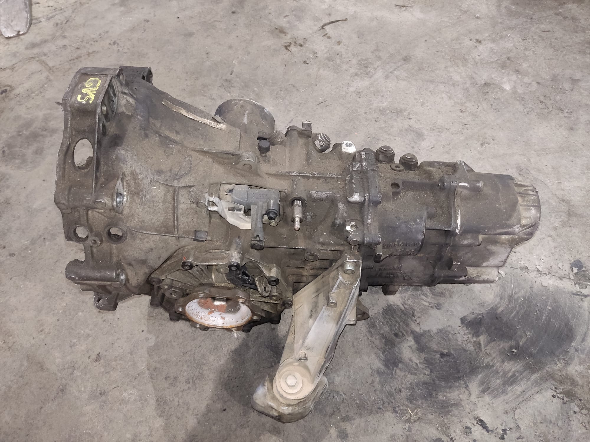 VOLKSWAGEN Passat B5 (1996-2005) Gearbox GVS 25452910