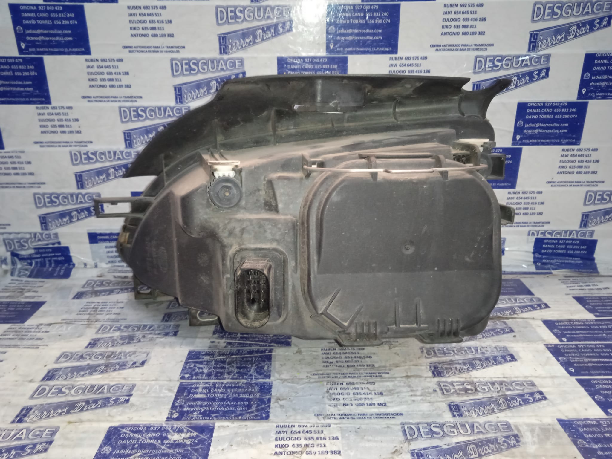 SEAT Arosa 6H (1997-2004) Phare avant droit ESTANTERÍA11 24887145