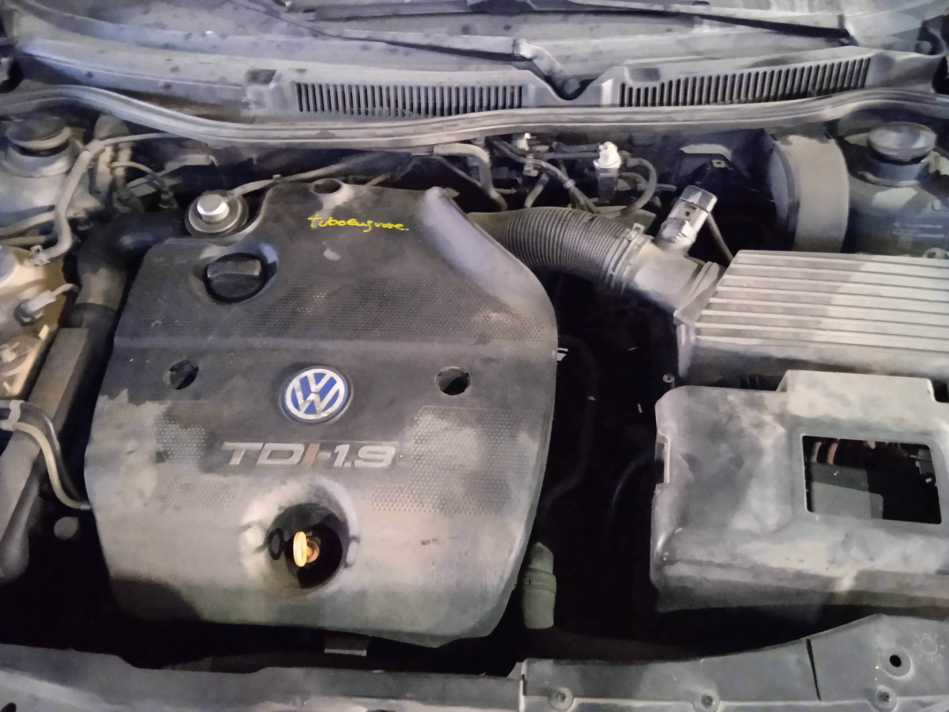 VOLKSWAGEN Bora 1 generation (1998-2005) Phare avant gauche ESTANTERÍA13 24892408