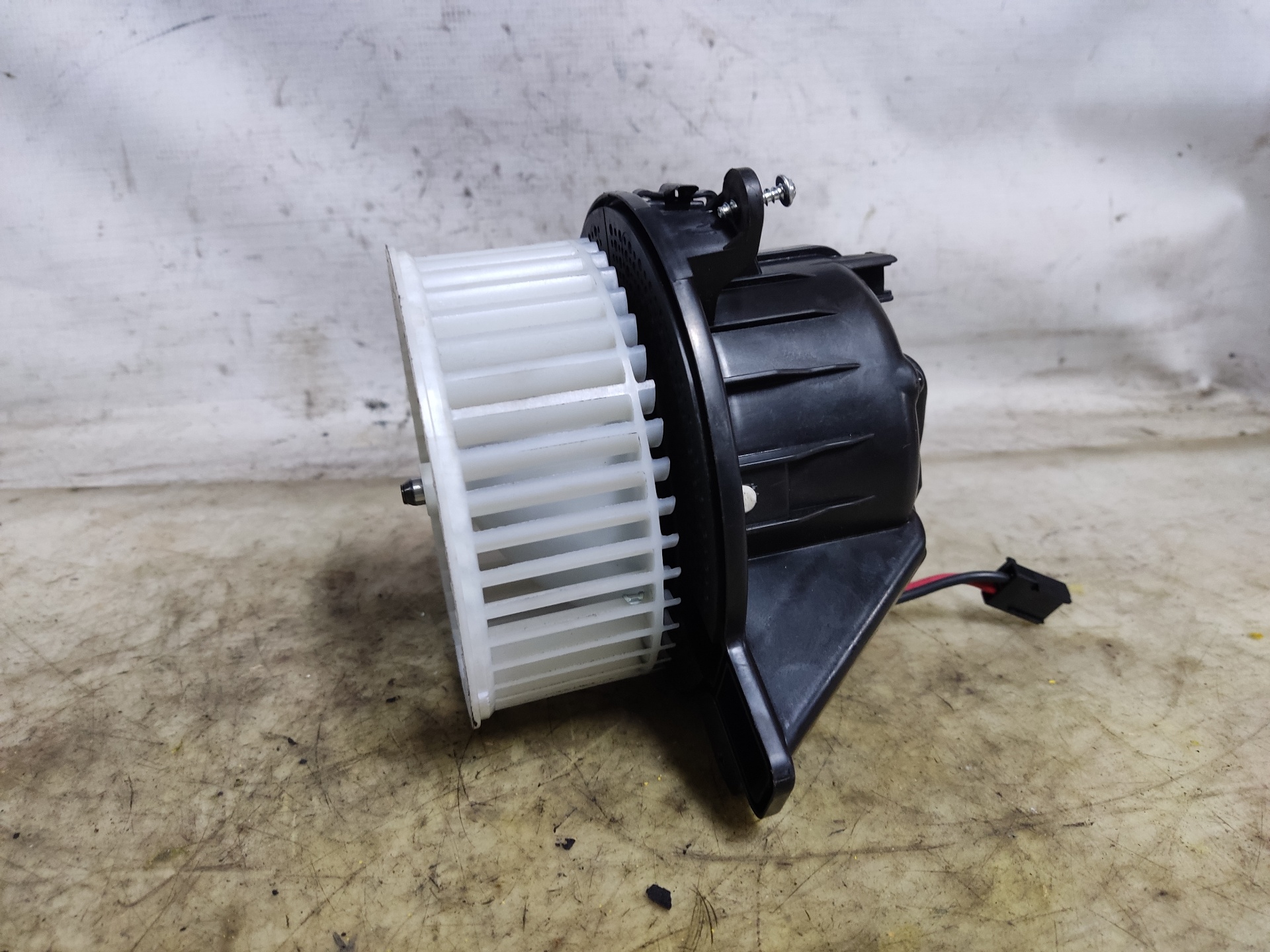 SEAT Arona 1 generation (2017-2024) Heater Blower Fan 2Q1820021 24897722