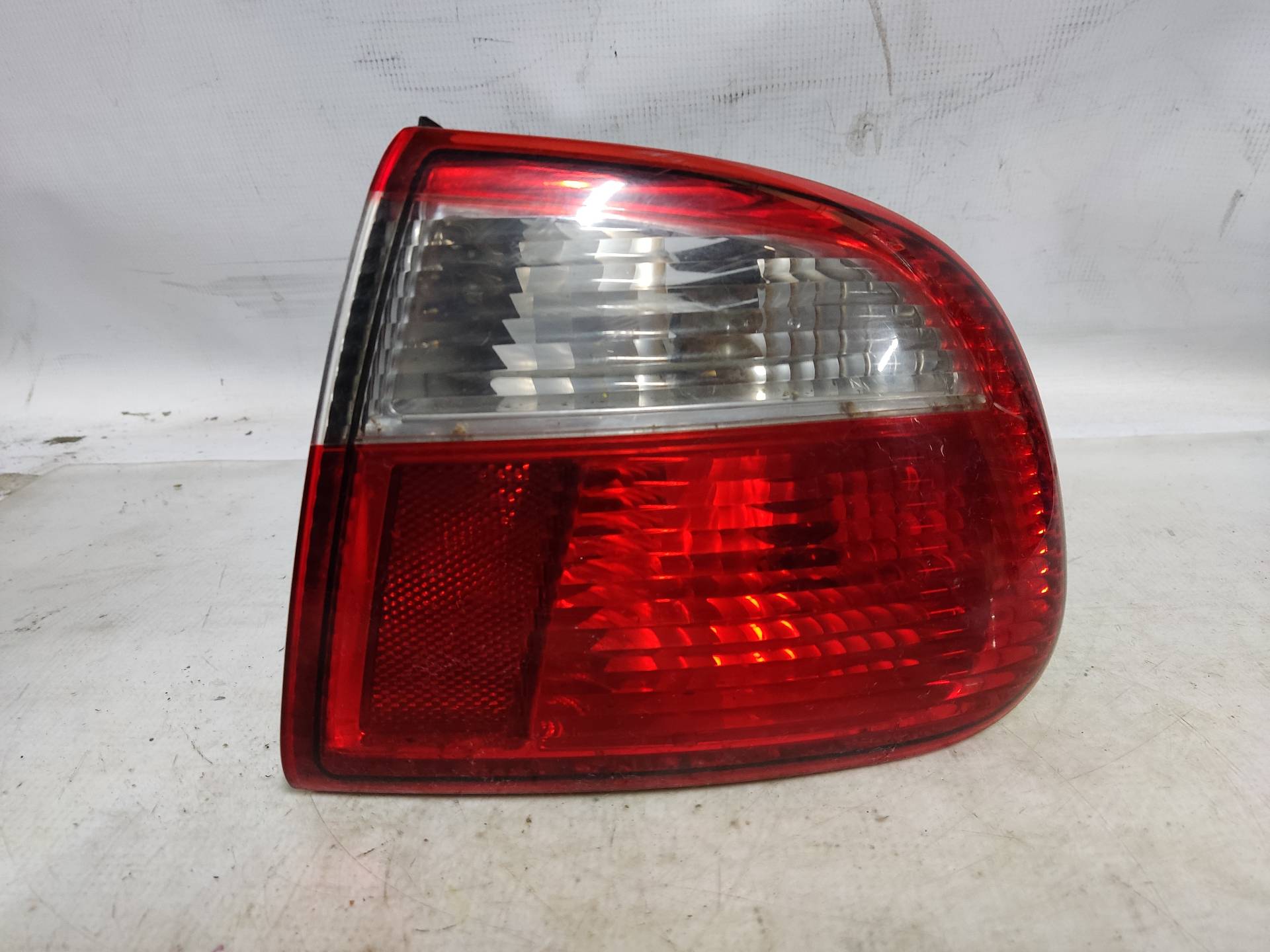 SEAT Toledo 2 generation (1999-2006) Rear Right Taillight Lamp ESTANTERÍA11 24893020