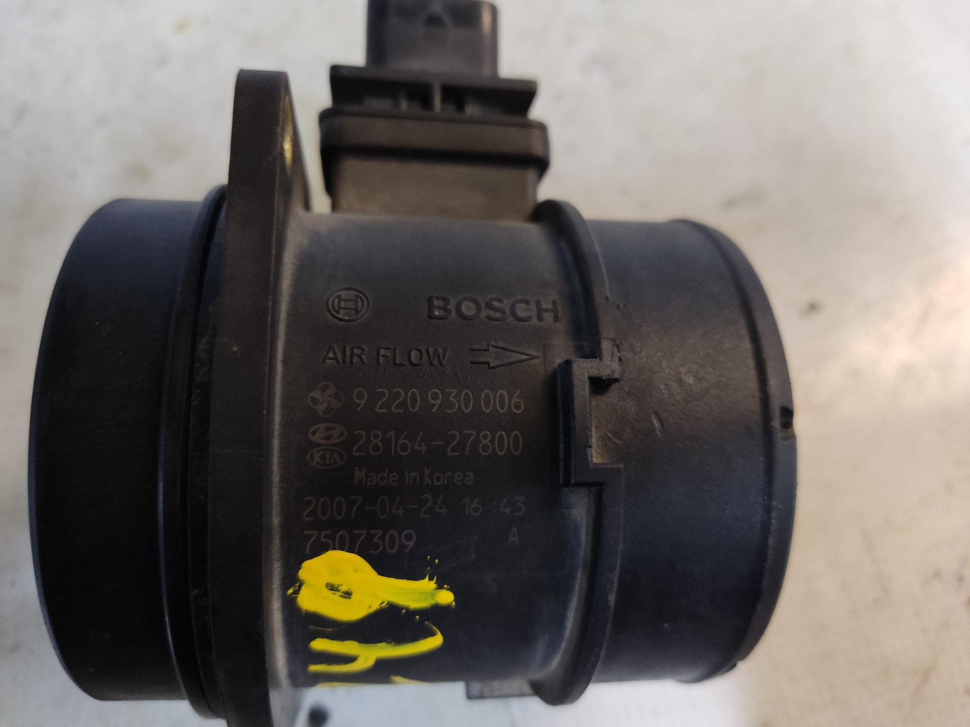 KIA Carnival 2 generation (2006-2010) Mass Air Flow Sensor MAF ESTANTERÍA69 24894451