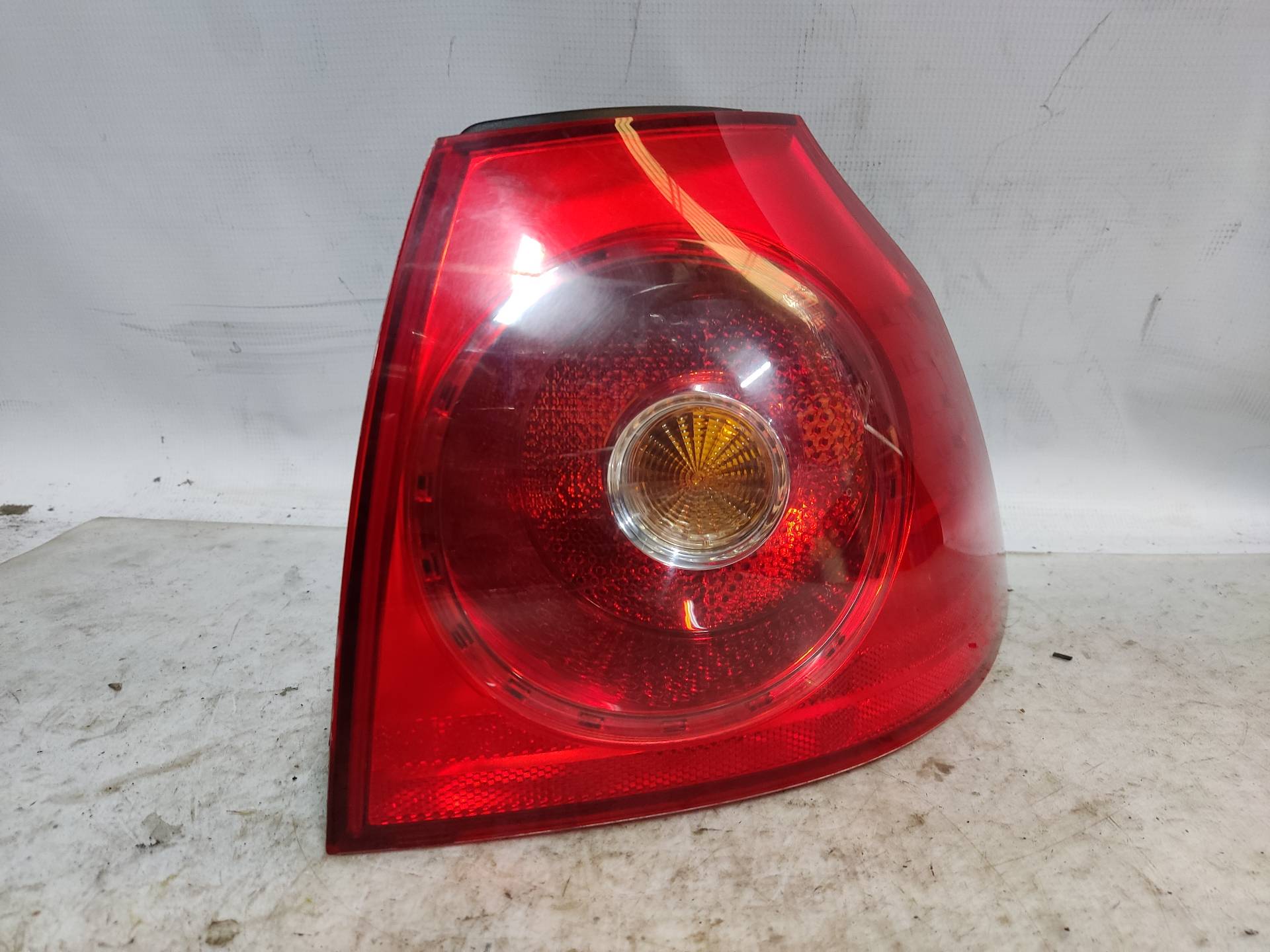 VOLKSWAGEN Golf 5 generation (2003-2009) Rear Right Taillight Lamp 1K6945096E 24888548