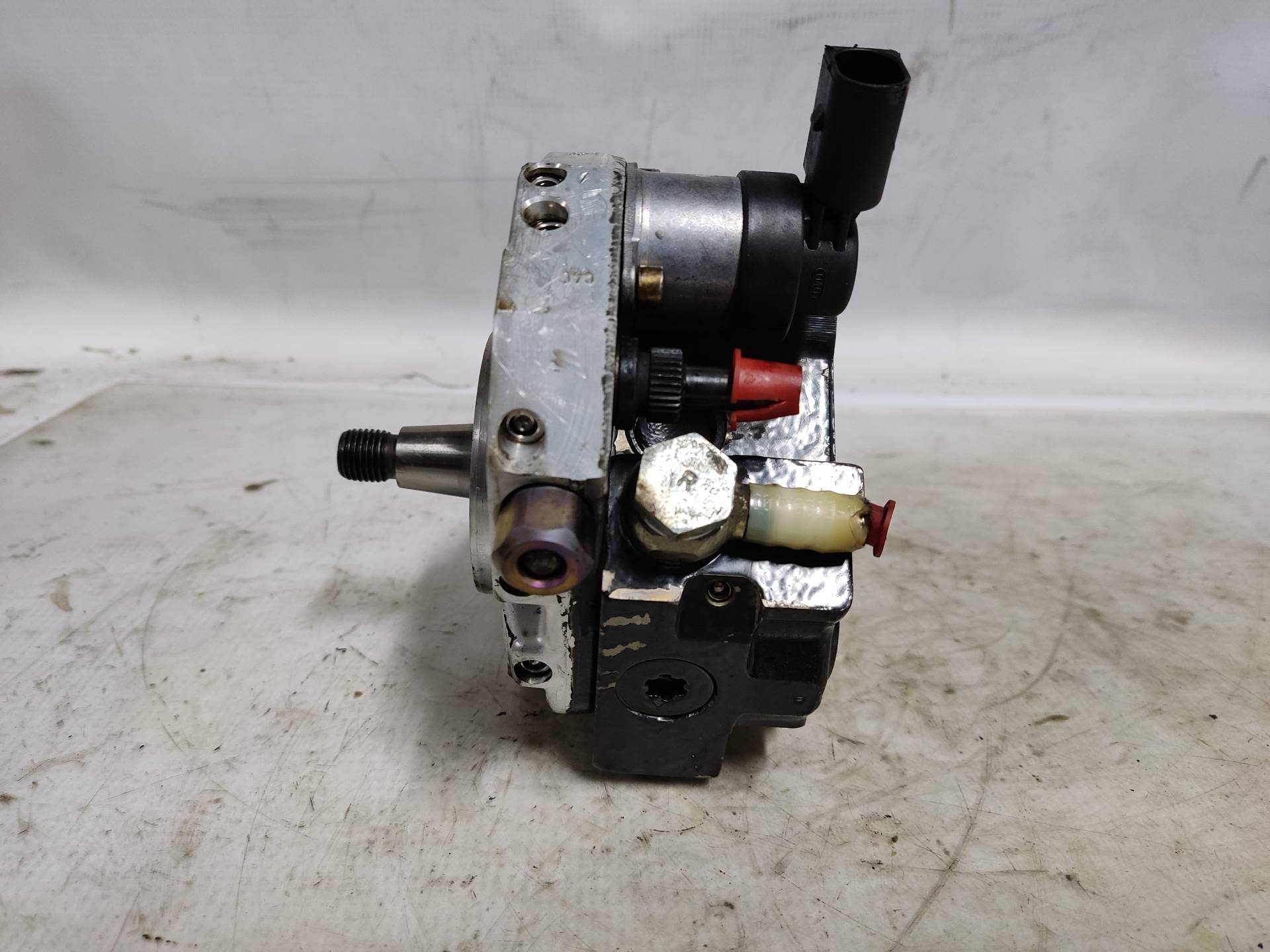 BMW 3 Series E46 (1997-2006) High Pressure Fuel Pump ESTANTERÍA86 24894266