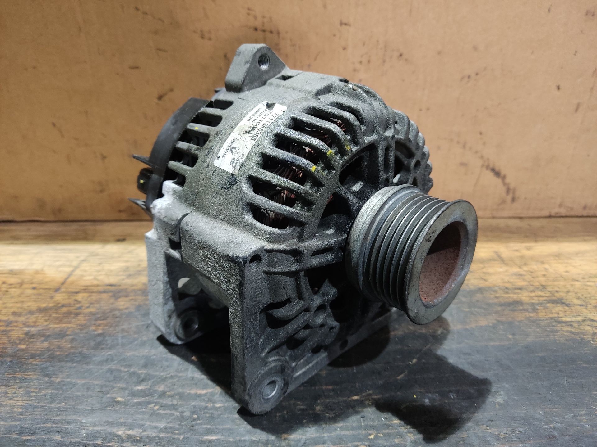 RENAULT Scenic 2 generation (2003-2010) Alternator 7711368385 25762058