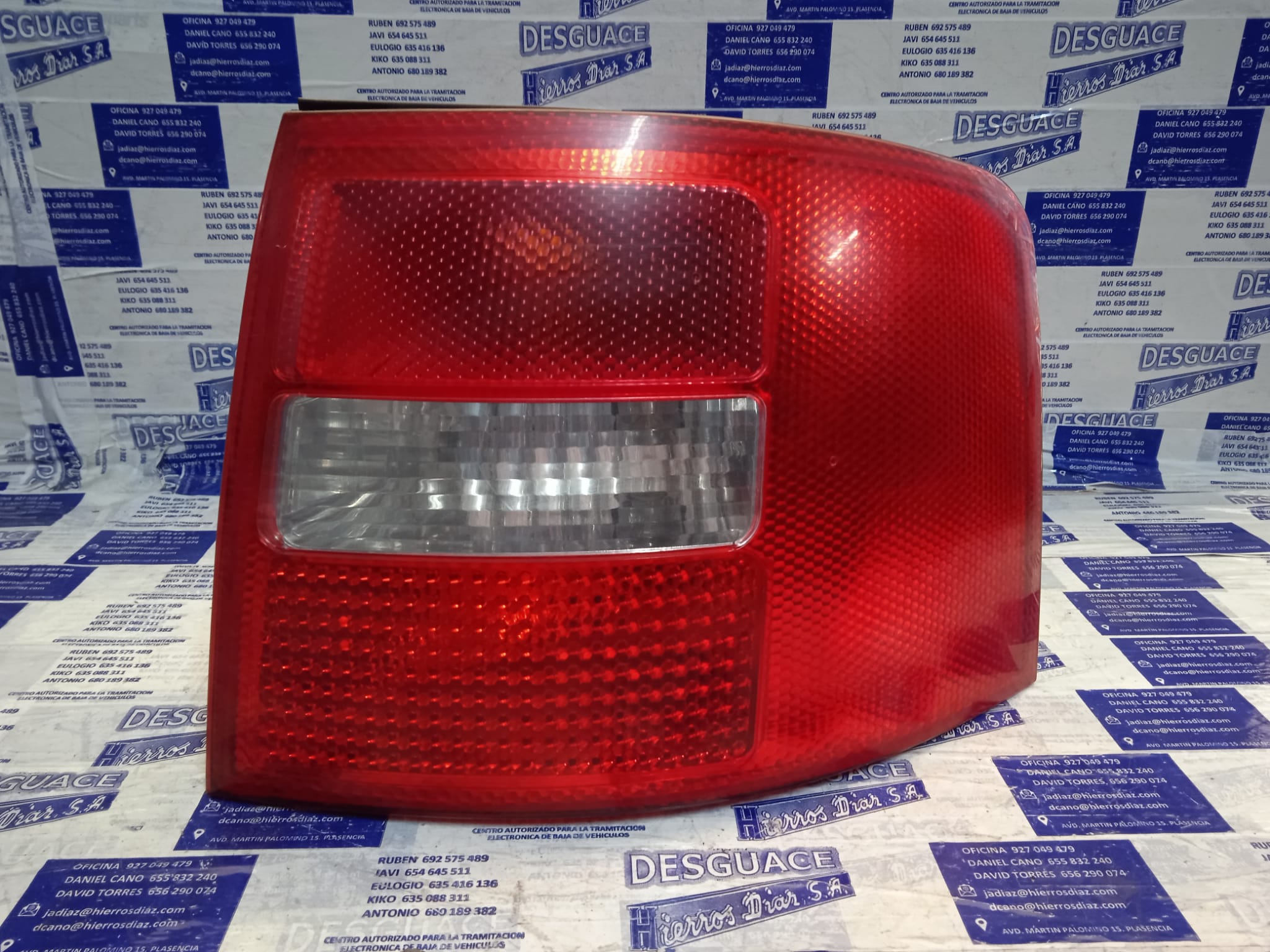 FIAT A6 allroad C5 (2000-2006) Rear Right Taillight Lamp ESTANTERÍA18 24887903