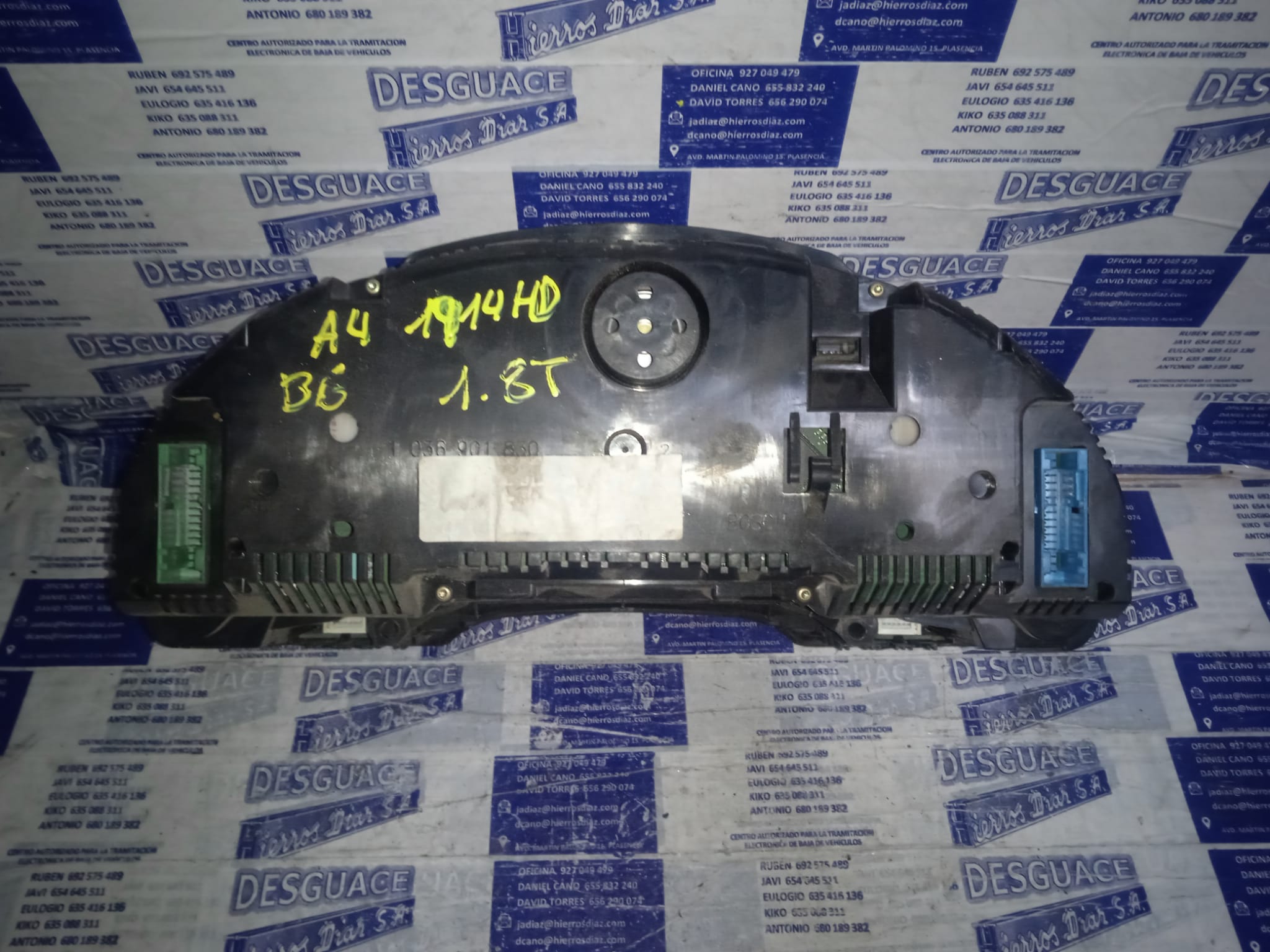 AUDI A4 B6/8E (2000-2005) Speedometer ESTANTERÍA18 24889598