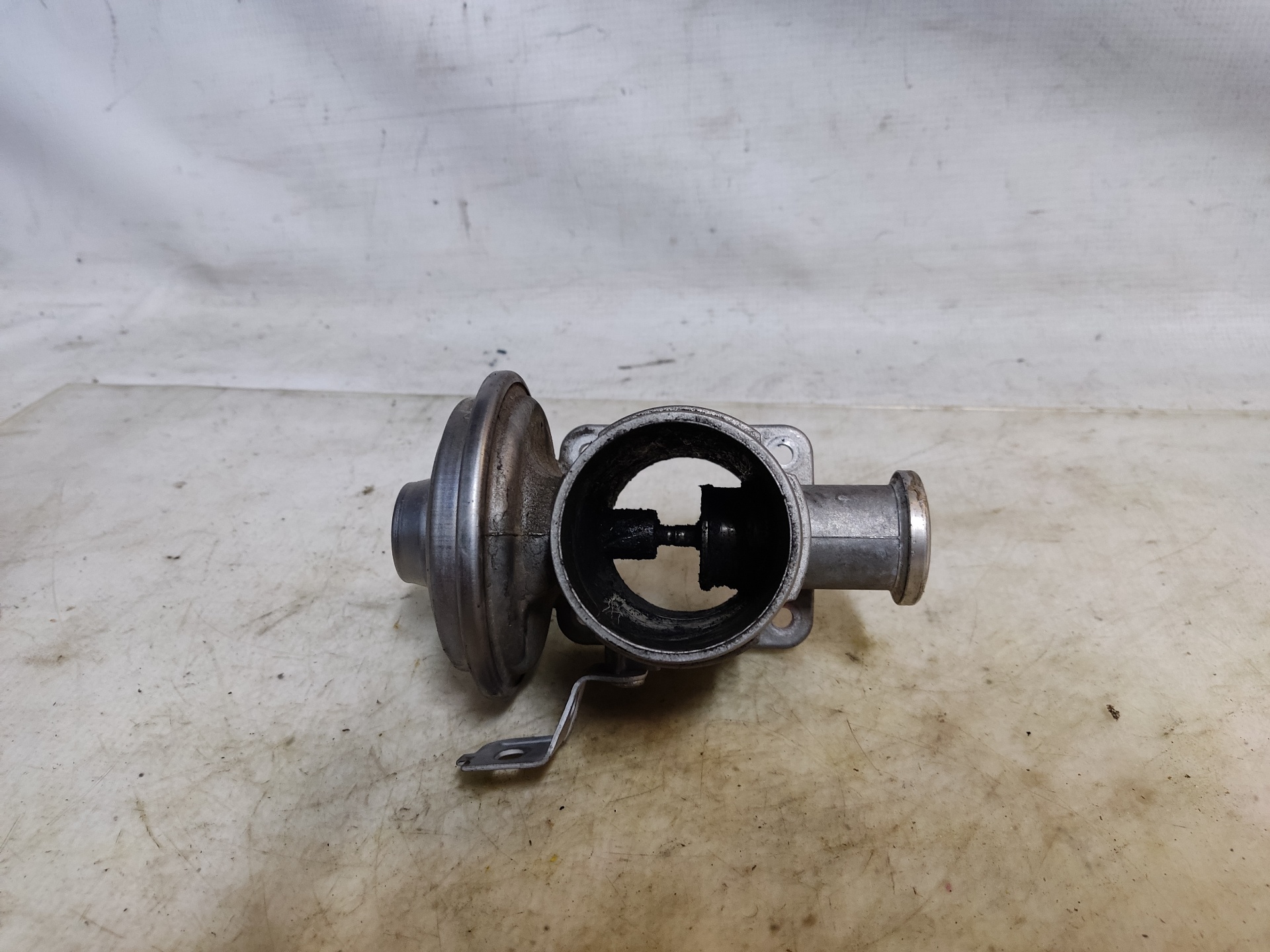 TOYOTA 3 Series E46 (1997-2006) EGR Valve ESTANTERÍA85 24895734