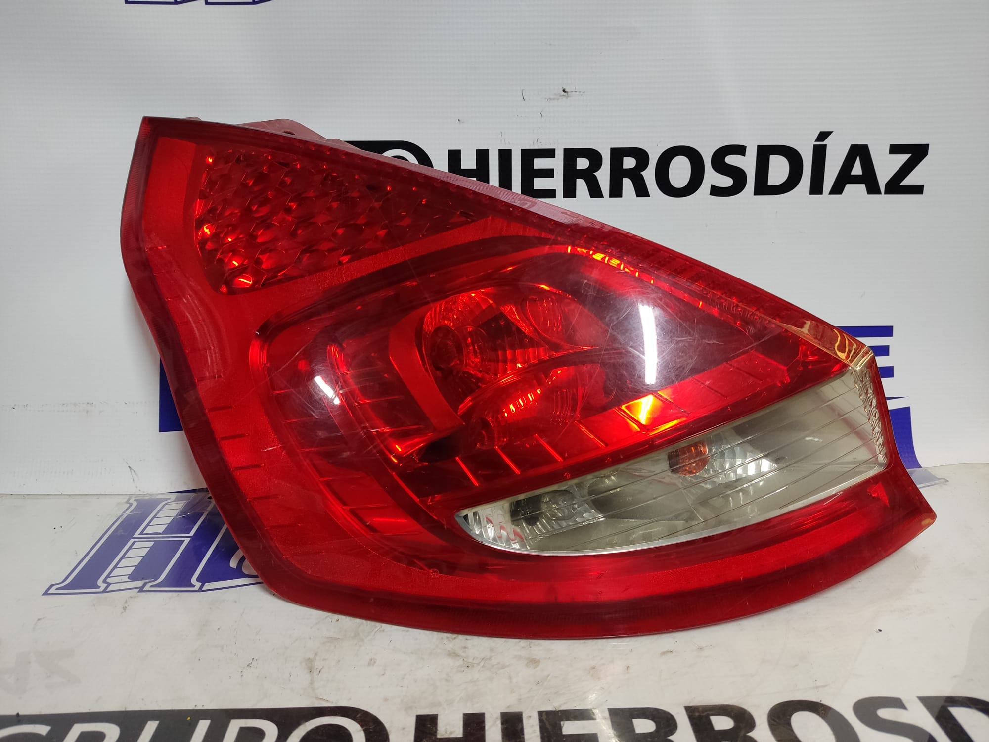 FORD Fiesta 5 generation (2001-2010) Bal hátsó lámpa ESTANTERÍA39 24892264