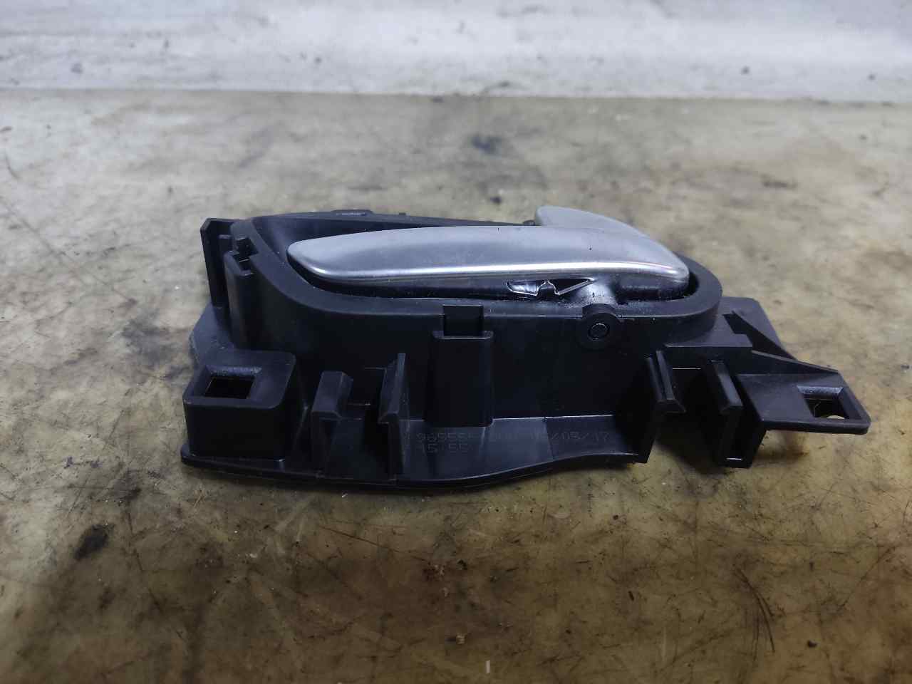 PEUGEOT 2008 1 generation (2013-2020) Front Left Door Interior Handle Frame 96555516VV 24900127