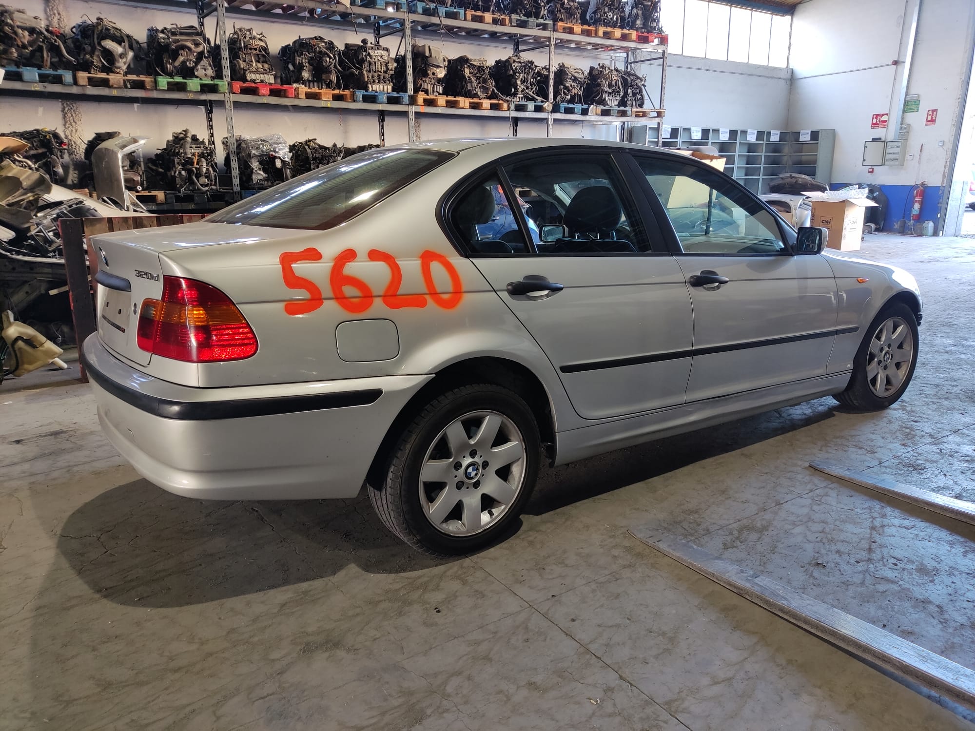 BMW 3 Series E46 (1997-2006) Moottorin ohjausyksikkö ECU 0281010565 24891919