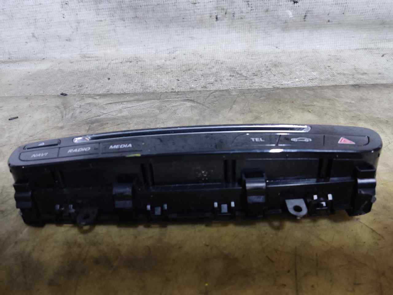 MERCEDES-BENZ C-Class W205/S205/C205 (2014-2023) Avarinio (avarinis) mygtukas A2059054301 24902776