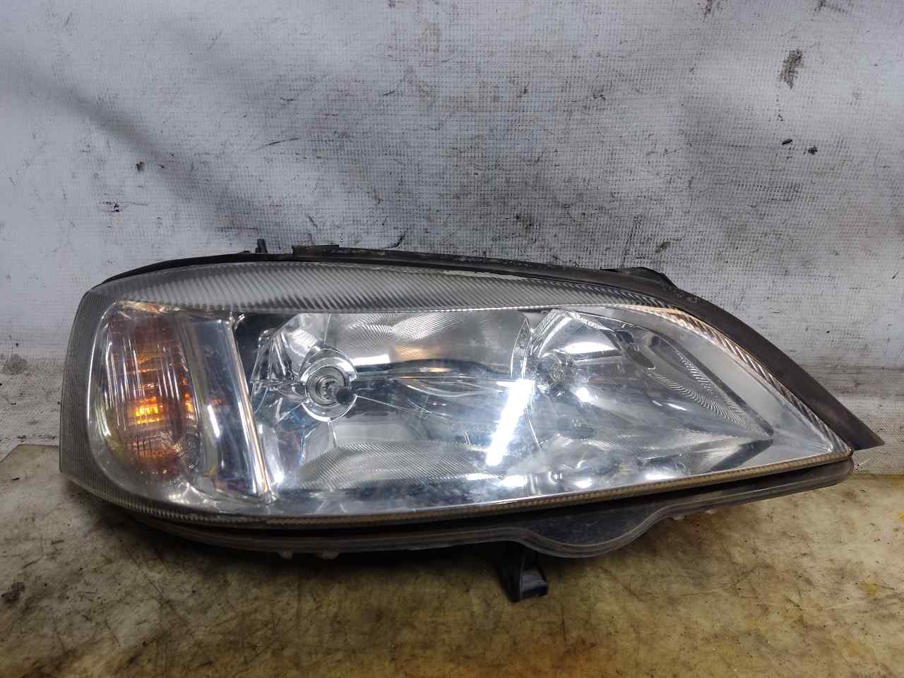 OPEL Astra H (2004-2014) Front Right Headlight 13132456 24902353