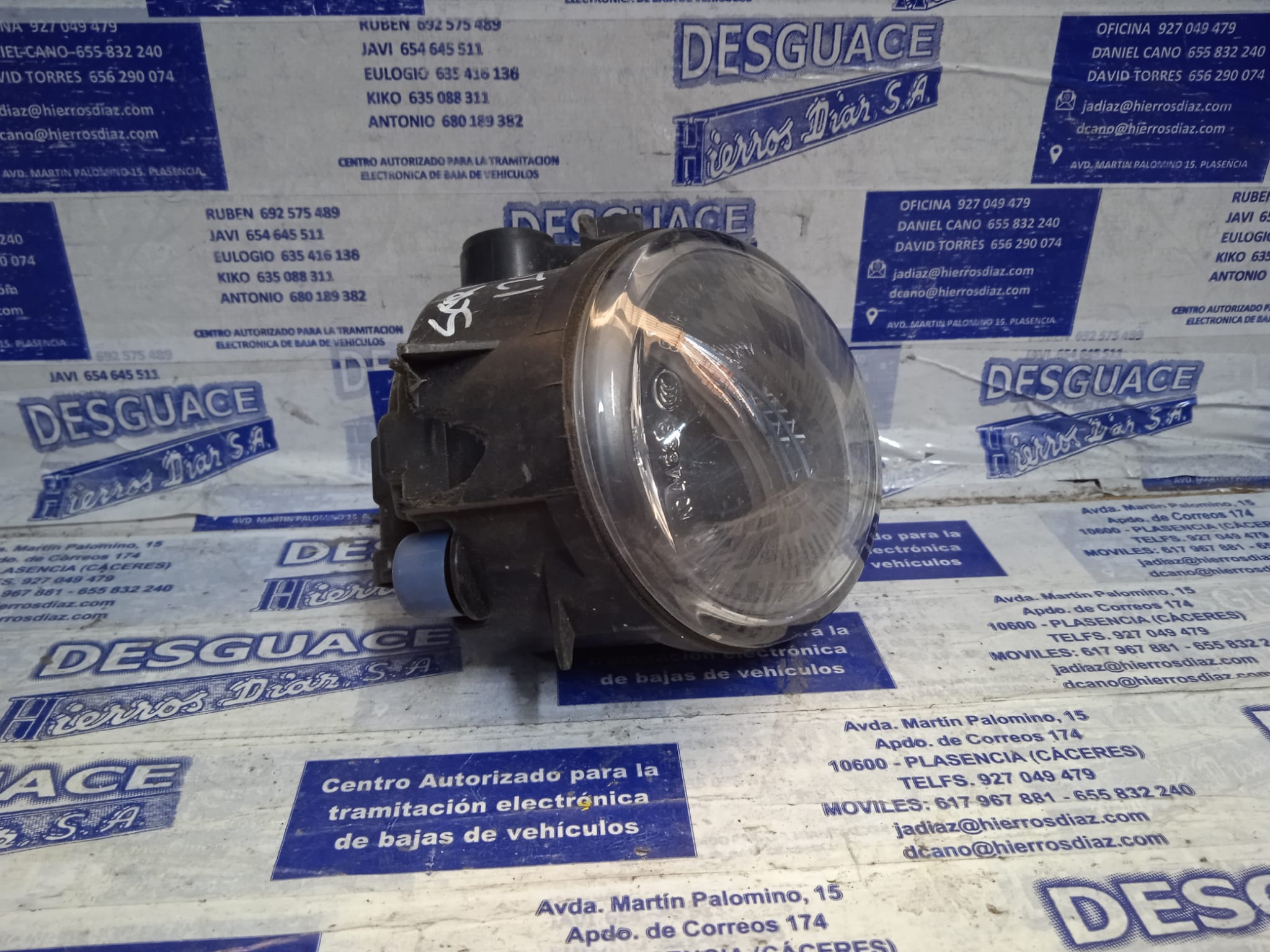 BMW 1 Series E81/E82/E87/E88 (2004-2013) Противотуманка бампера передняя правая 13101610 24889694