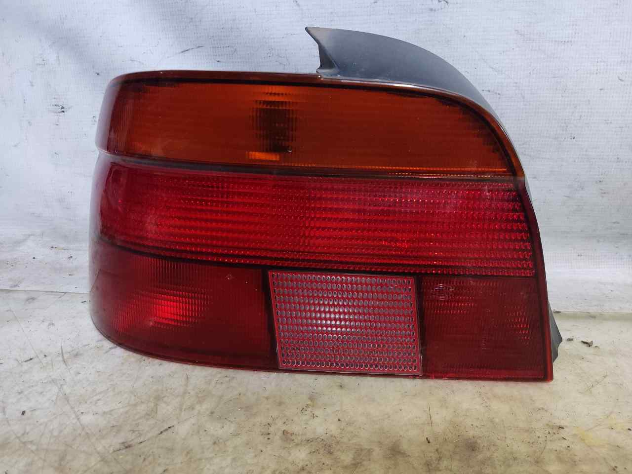 BMW 5 Series E39 (1995-2004) Rear Left Taillight 8358031 24899957