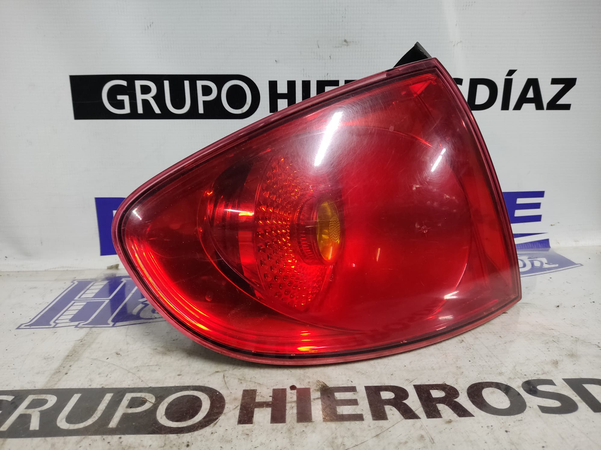 SEAT Toledo 3 generation (2004-2010) Rear Left Taillight ESTANTERÍA10 24914666