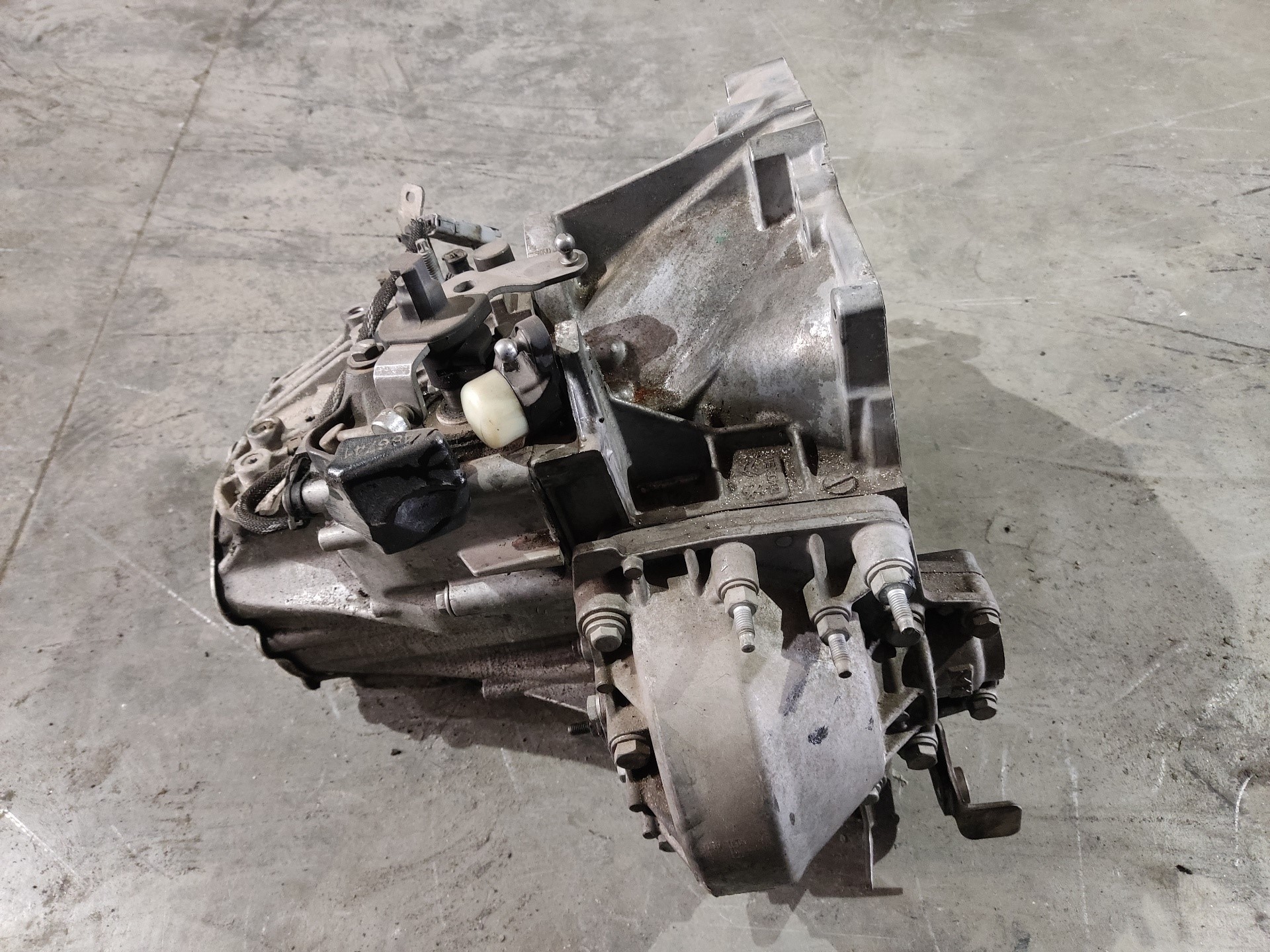 CITROËN C4 Picasso 2 generation (2013-2018) Gearbox 20MB32 23718481