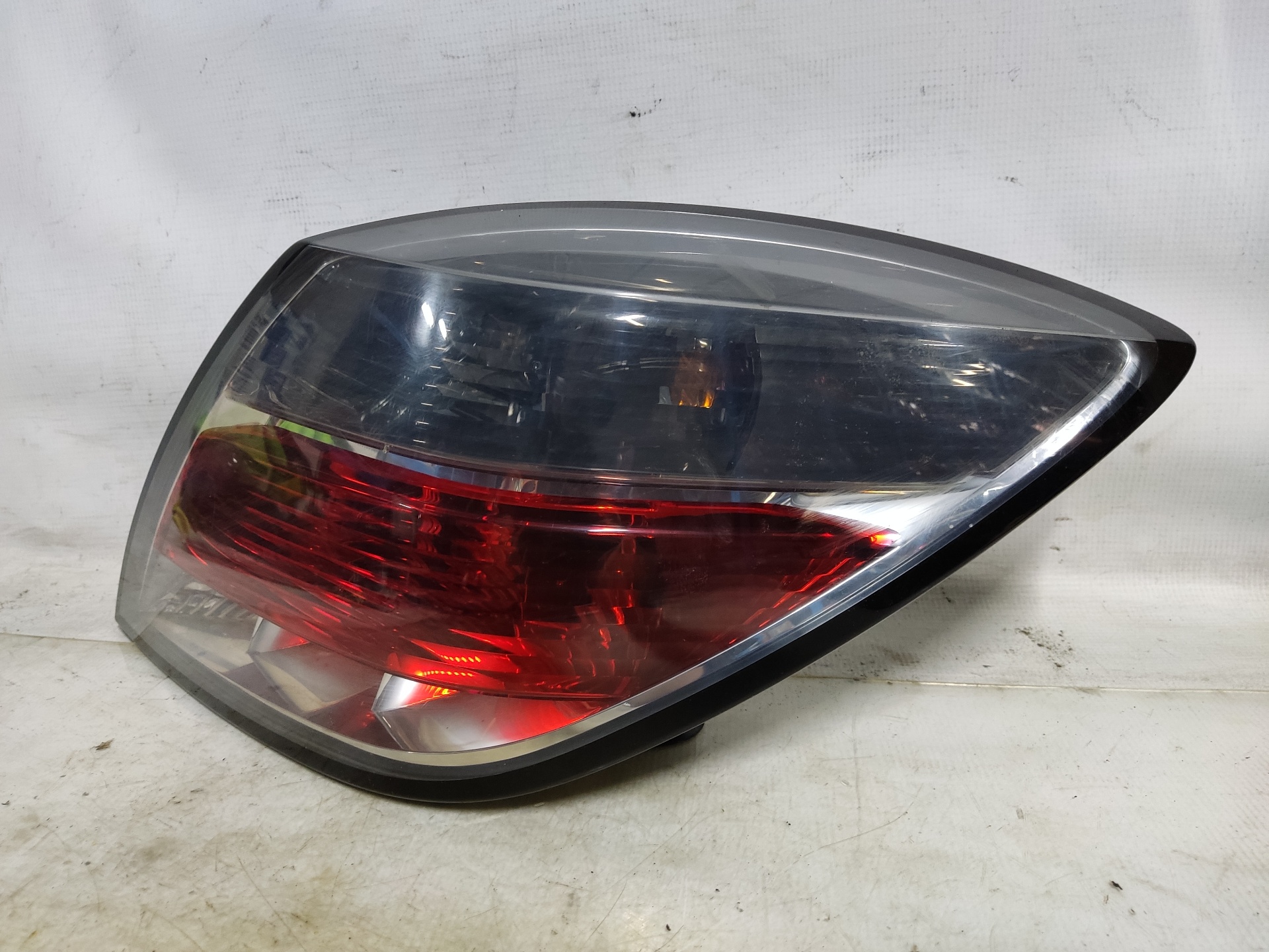OPEL Astra H (2004-2014) Rear Right Taillight Lamp ESTANTERÍA1 24895146
