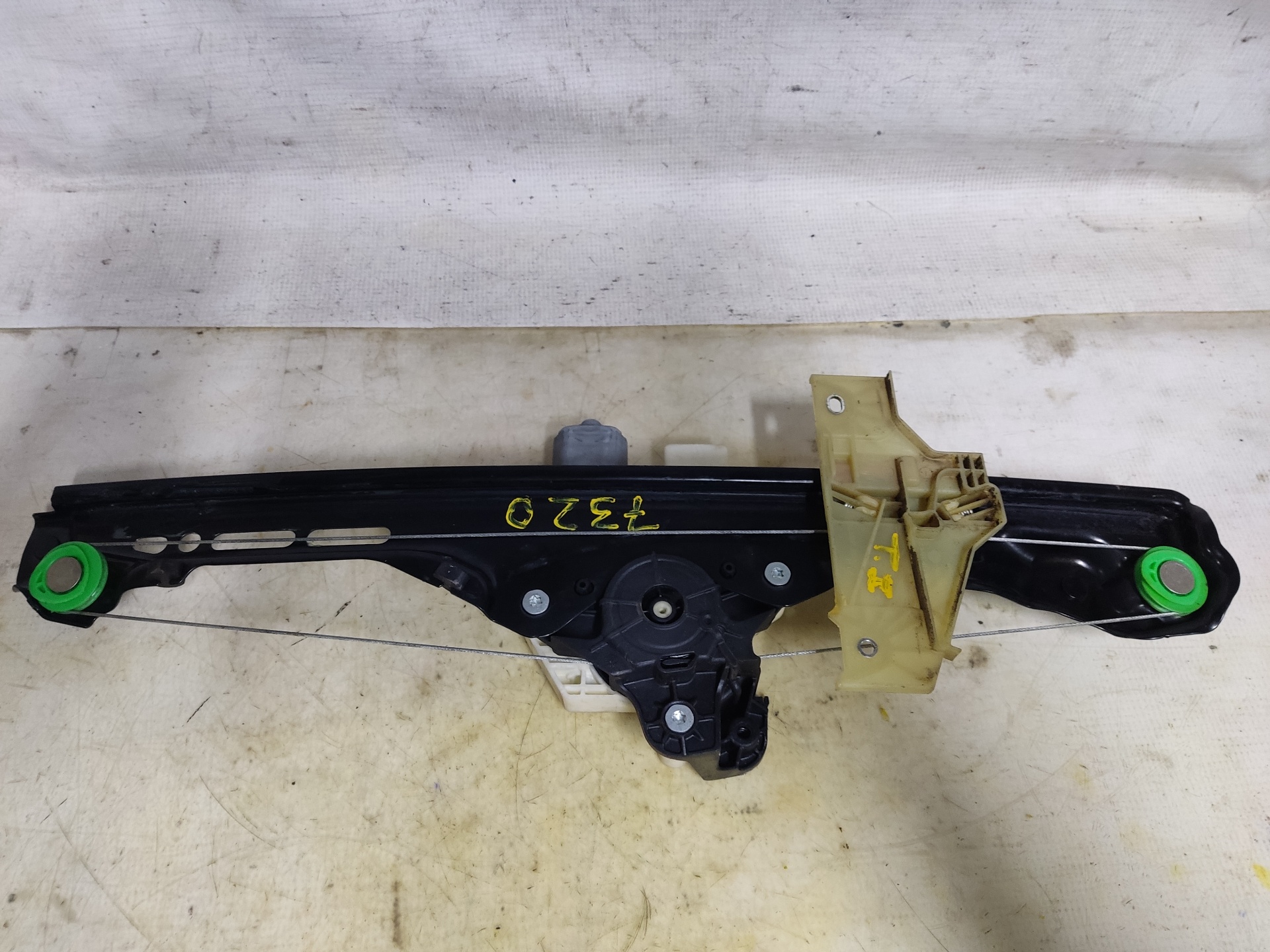 CITROËN C4 Picasso 2 generation (2013-2018) Rear left door window lifter 9676172480 24899513