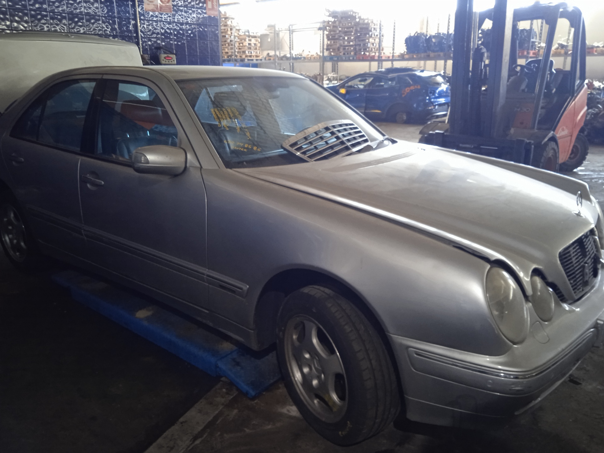 MERCEDES-BENZ E-Class W210 (1995-2002) Фонарь задний правый A2108208664 24899877