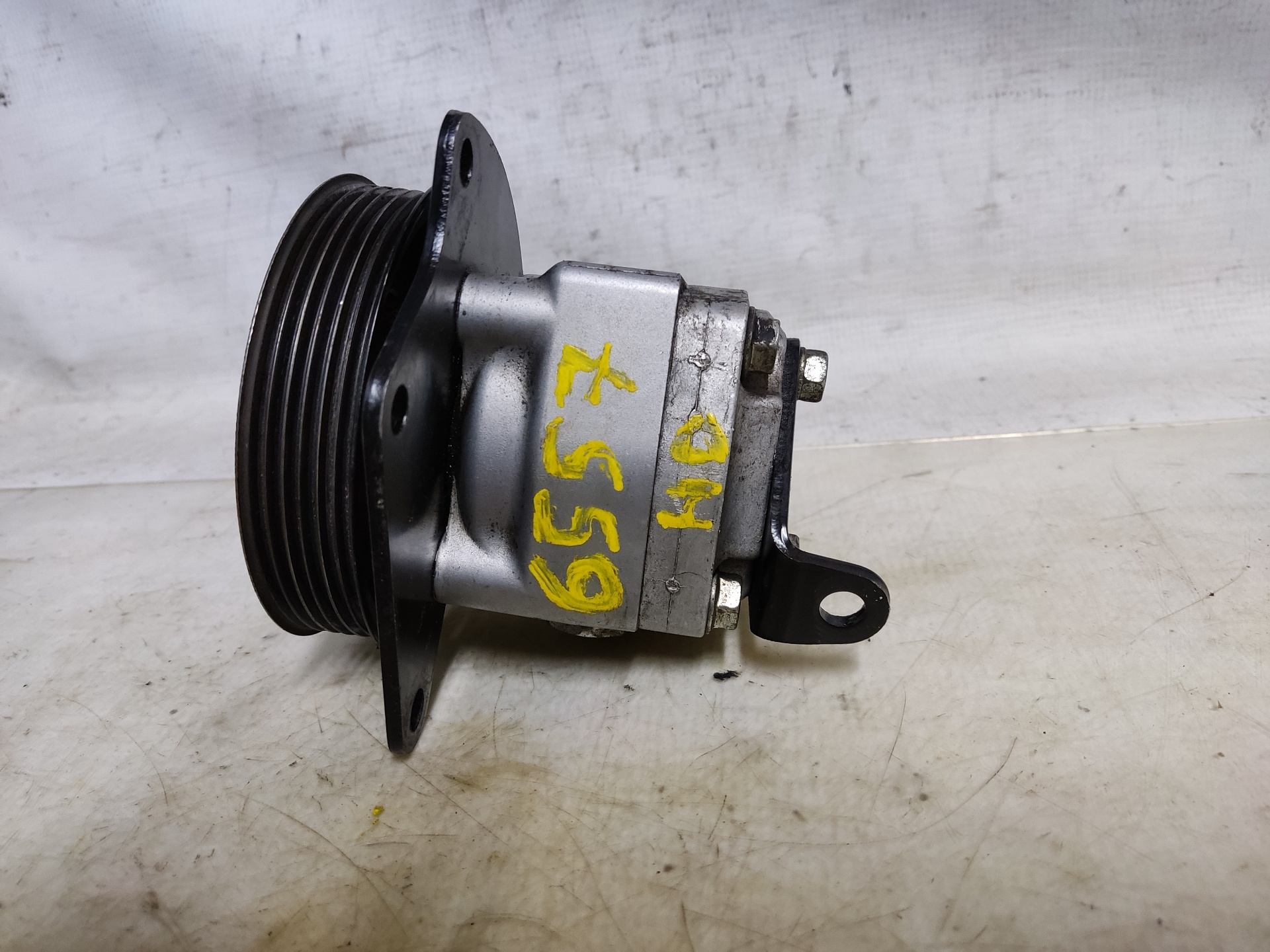 LAND ROVER Range Rover Sport 1 generation (2005-2013) Power Steering Pump AH223A696AB 24895883