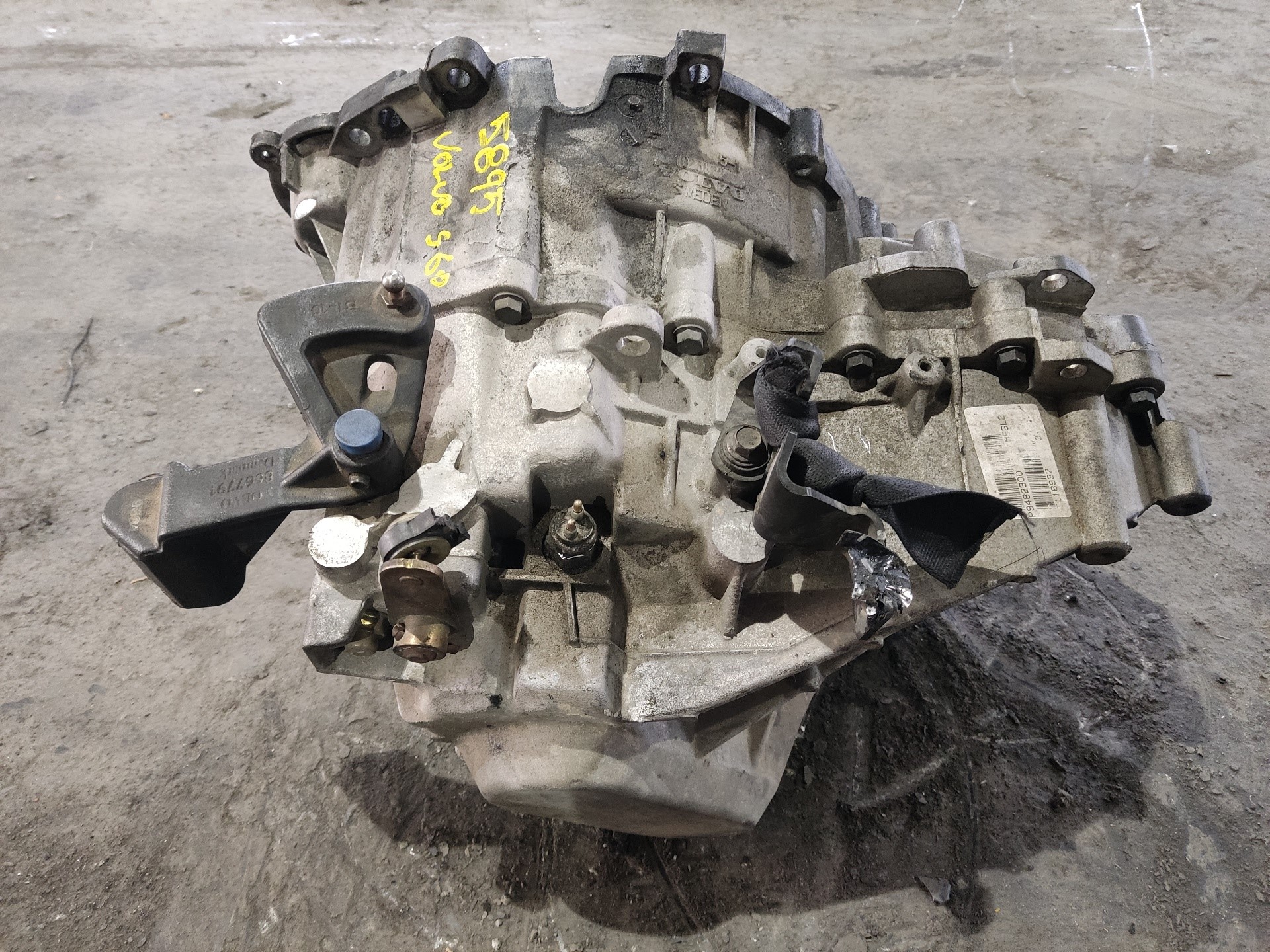 VOLVO S60 1 generation (2000-2009) Gearbox M56L2 22341719