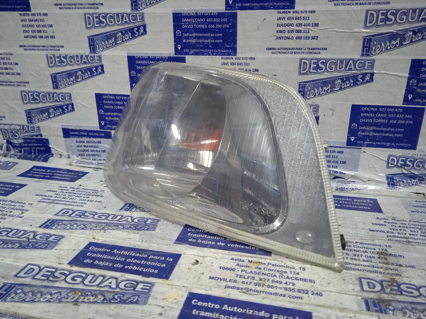 VOLVO S40 1 generation (1996-2004) Venstre blinklys foran ESTANTERÍA35 24898766