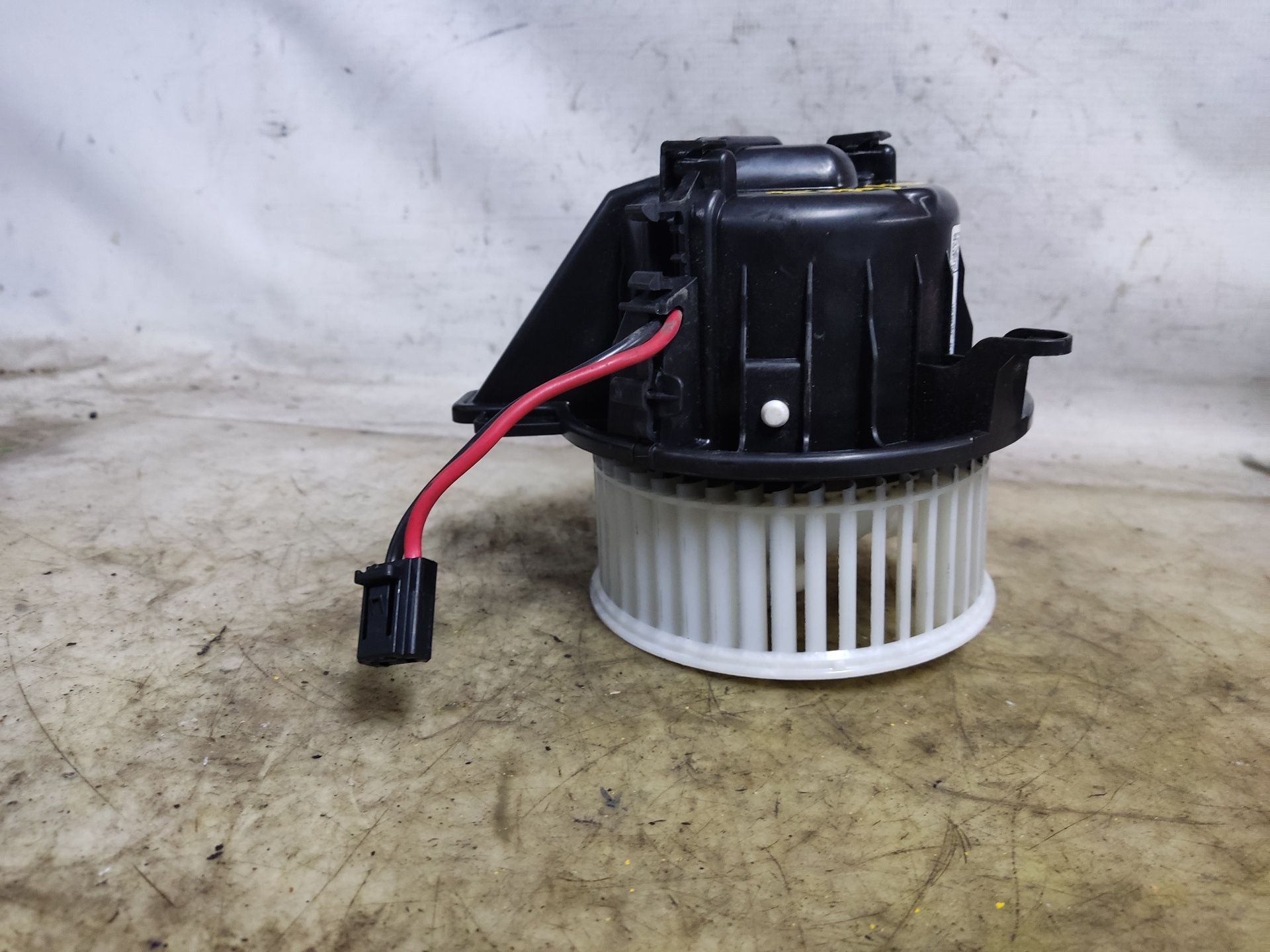 SEAT Arona 1 generation (2017-2024) Heater Blower Fan 2Q1820021 24897722