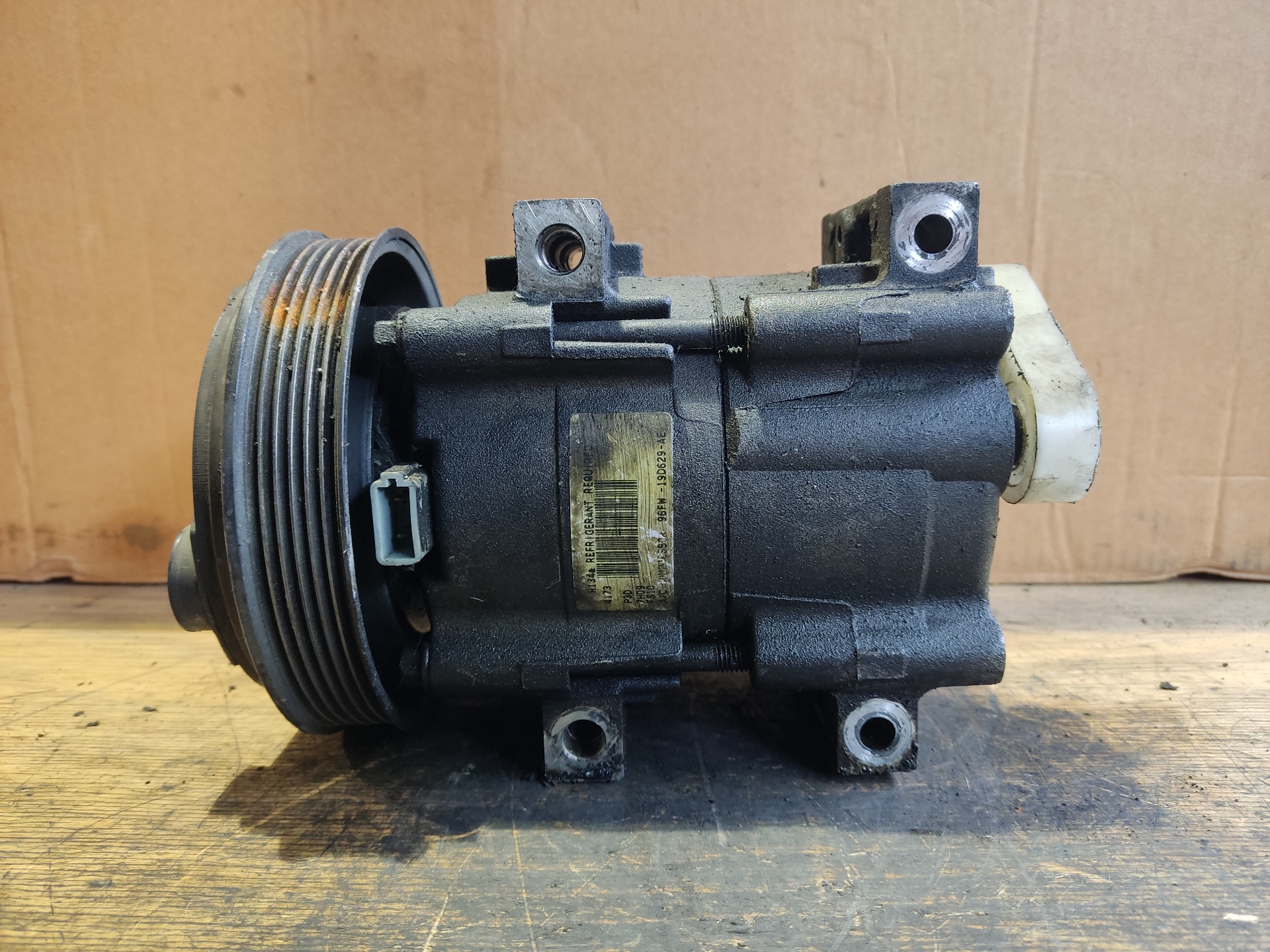 FORD Ka 1 generation (1996-2008) Air Condition Pump 96FW19D629AE 24885169