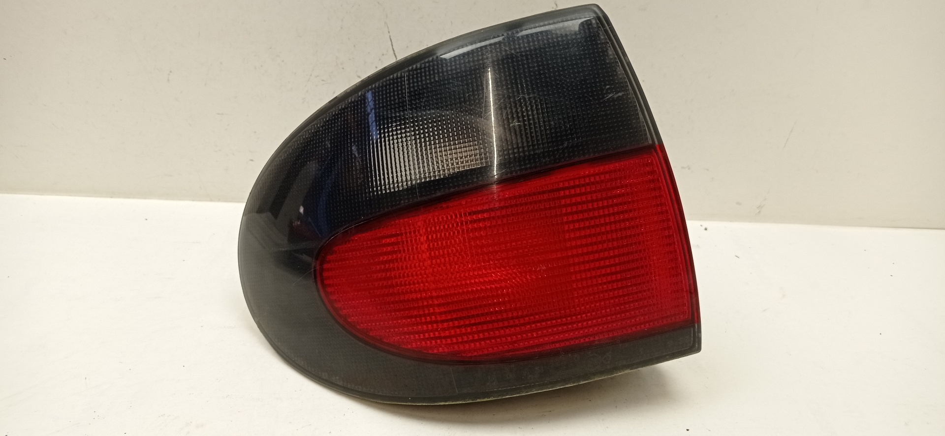 Fanale posteriore sinistro F8Q 7700838530 de Renault Megane i 1997-2003