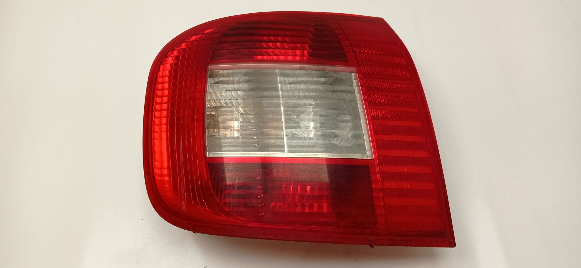 Pisca tras esquerdo 186A9000 51720553 de Fiat Multipla nuevo 2005-2007 - pieza usada