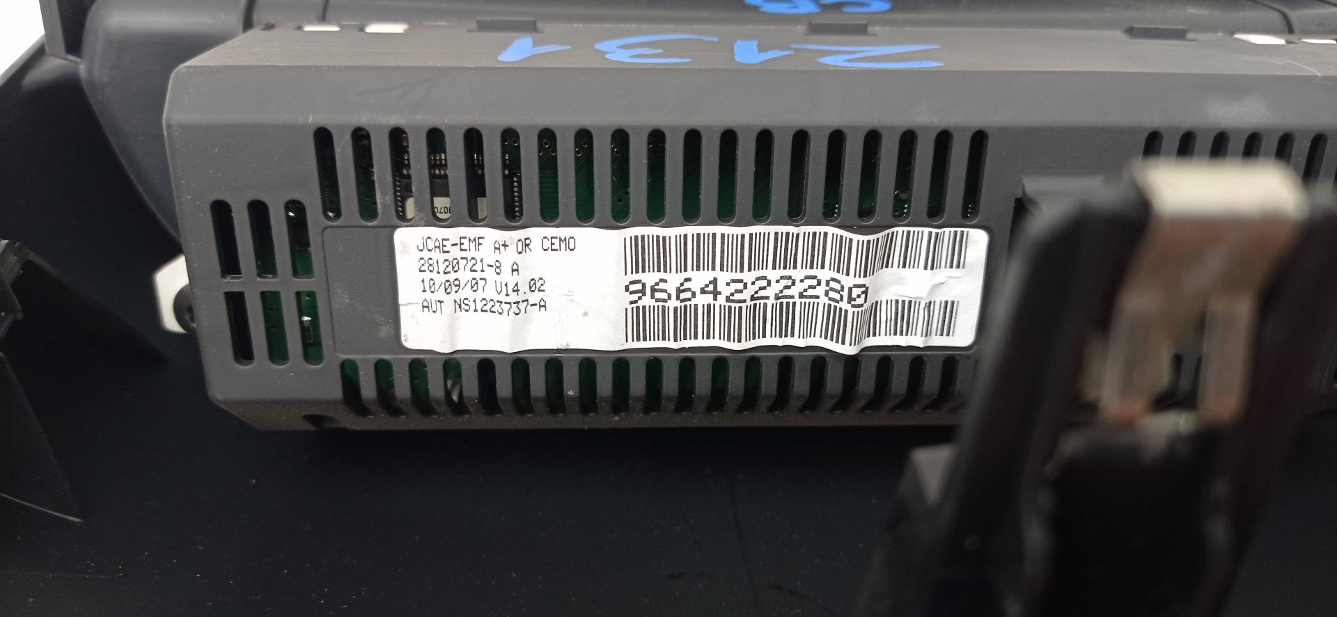 Multifunction screen RHK 9664222280 de Peugeot Expert furgón (vf3a_, vf3u_, vf3x_) 2011-2008