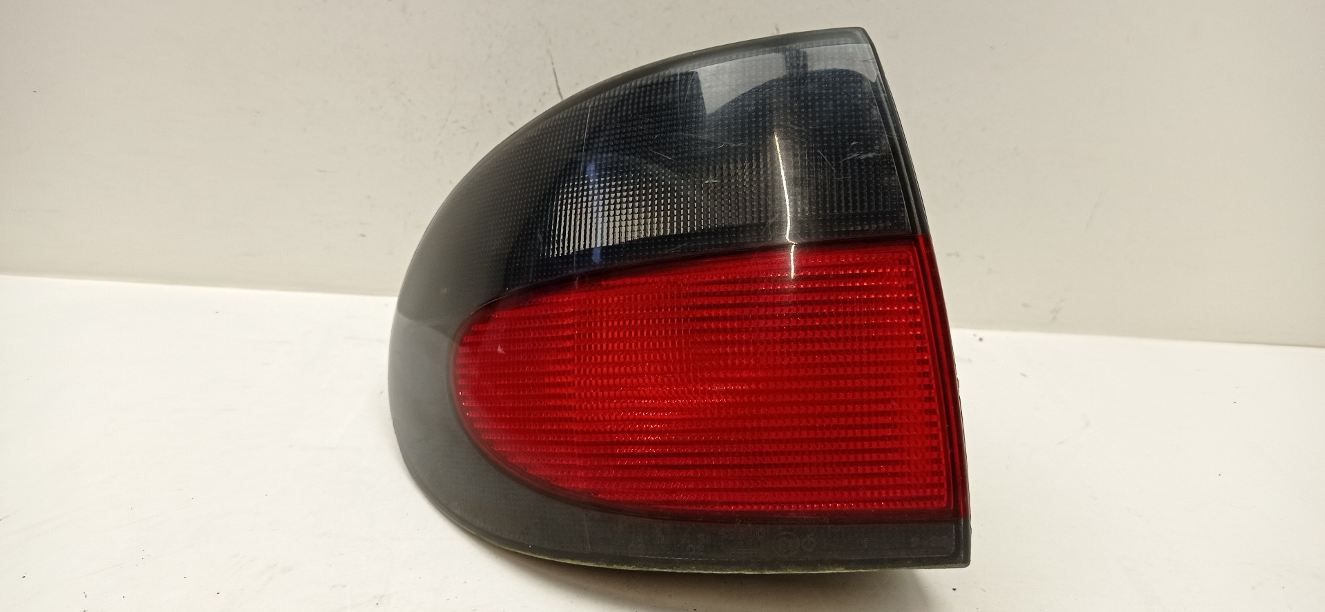 Piloto trasero izquierdo F8Q 7700838530 de Renault Megane i 1997-2003 - pieza usada