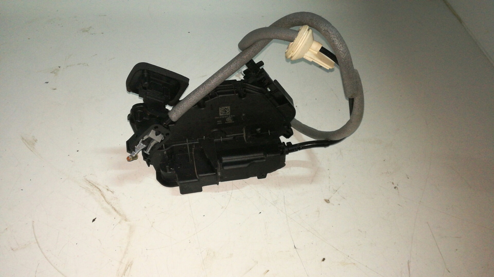 SEAT Alhambra 2 generation (2010-2021) Front Right Door Lock B6A5TB837016A 18941074