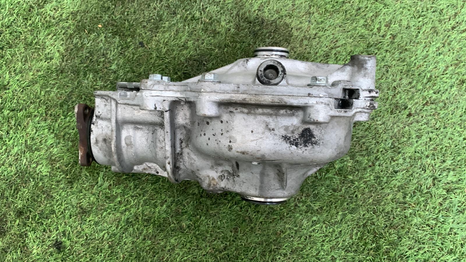 BMW X6 E71/E72 (2008-2012) Front Transfer Case 7552533 18965052