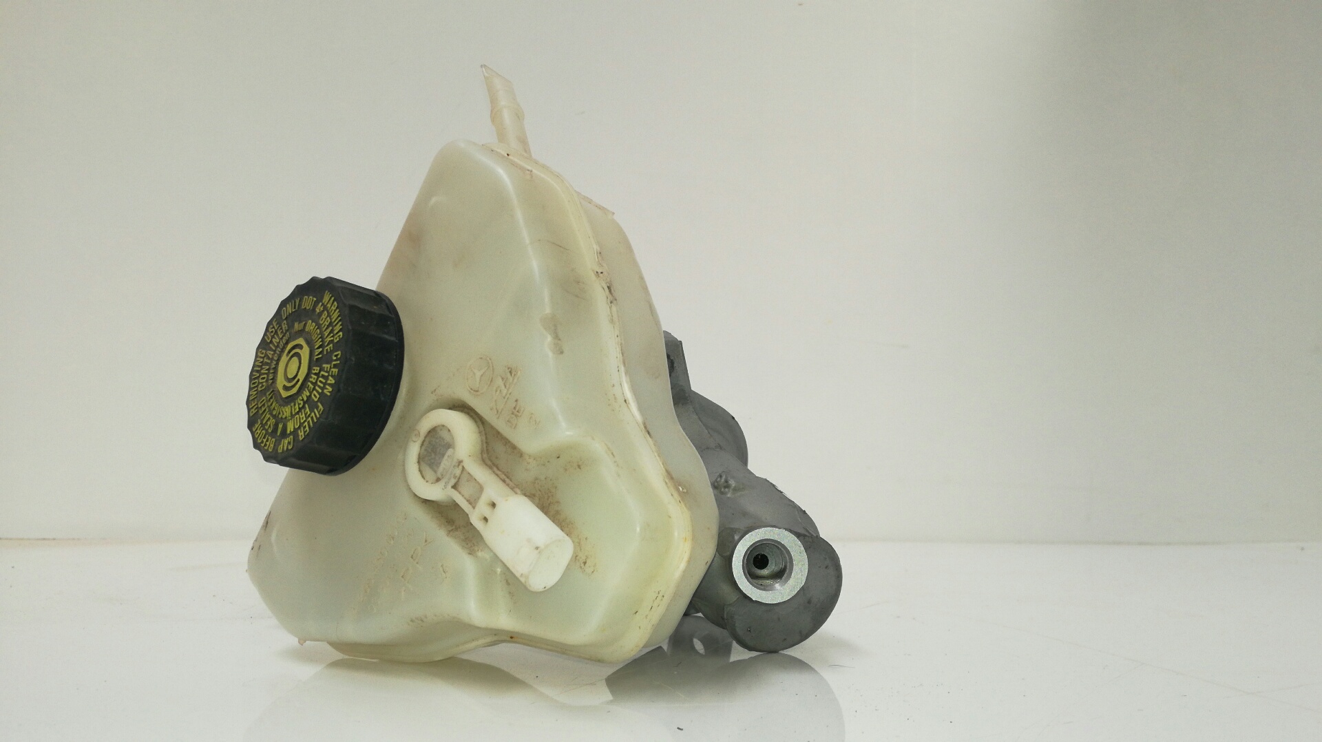 MERCEDES-BENZ GLC 253 (2015-2019) Brake Cylinder A205430002 26260745