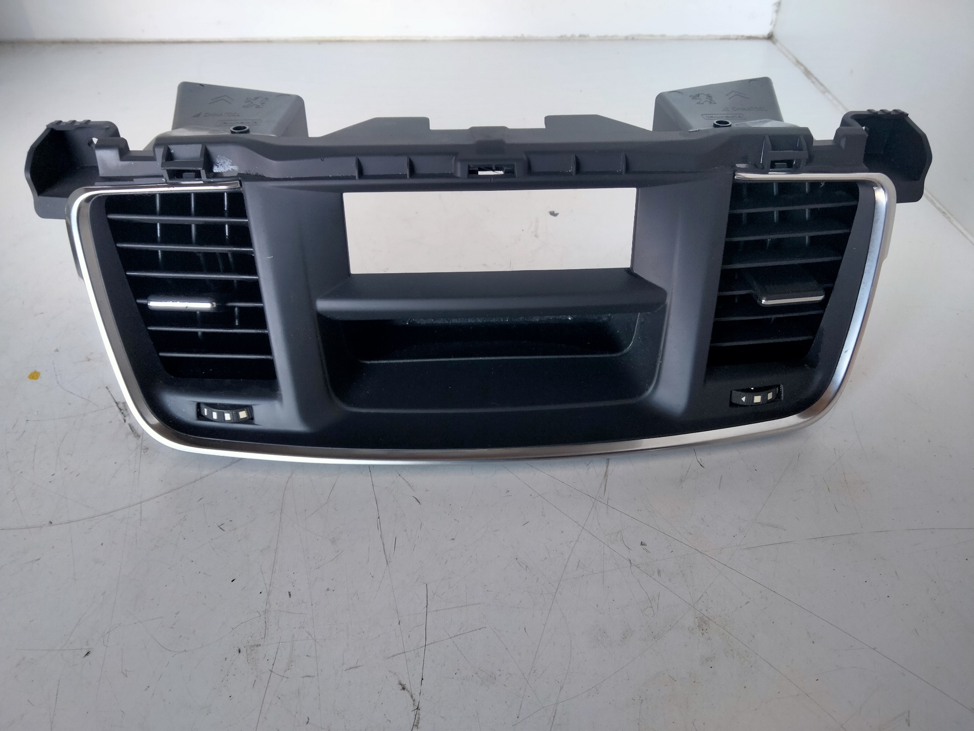 PEUGEOT 508 1 generation (2010-2020) Gaisa kondensācijas radiators 9686445277 18944968