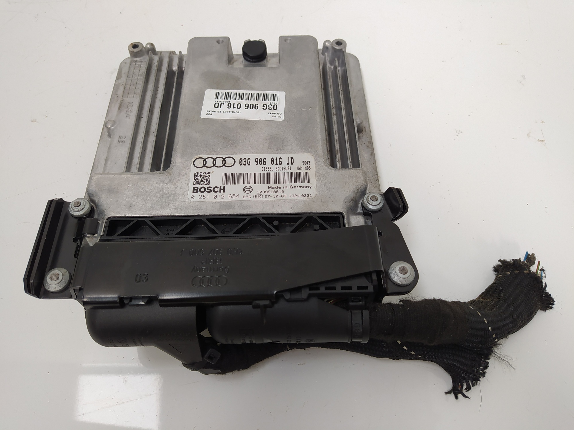 SUZUKI A4 B6/8E (2000-2005) motorvezérlő egység 03G906016JD,0281012654 19001633