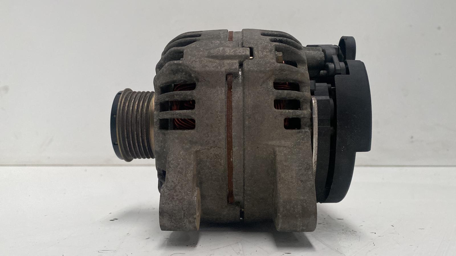 PEUGEOT 407 1 generation (2004-2010) Alternator 0124525035,9646321880 18826840