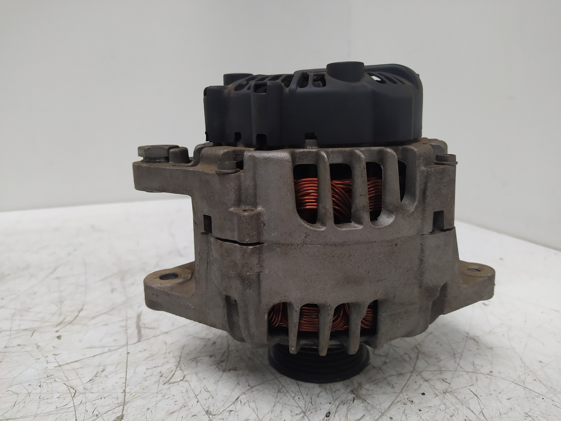 KIA Cee'd 1 generation (2007-2012) Alternator 373002B600,2609780 18855849