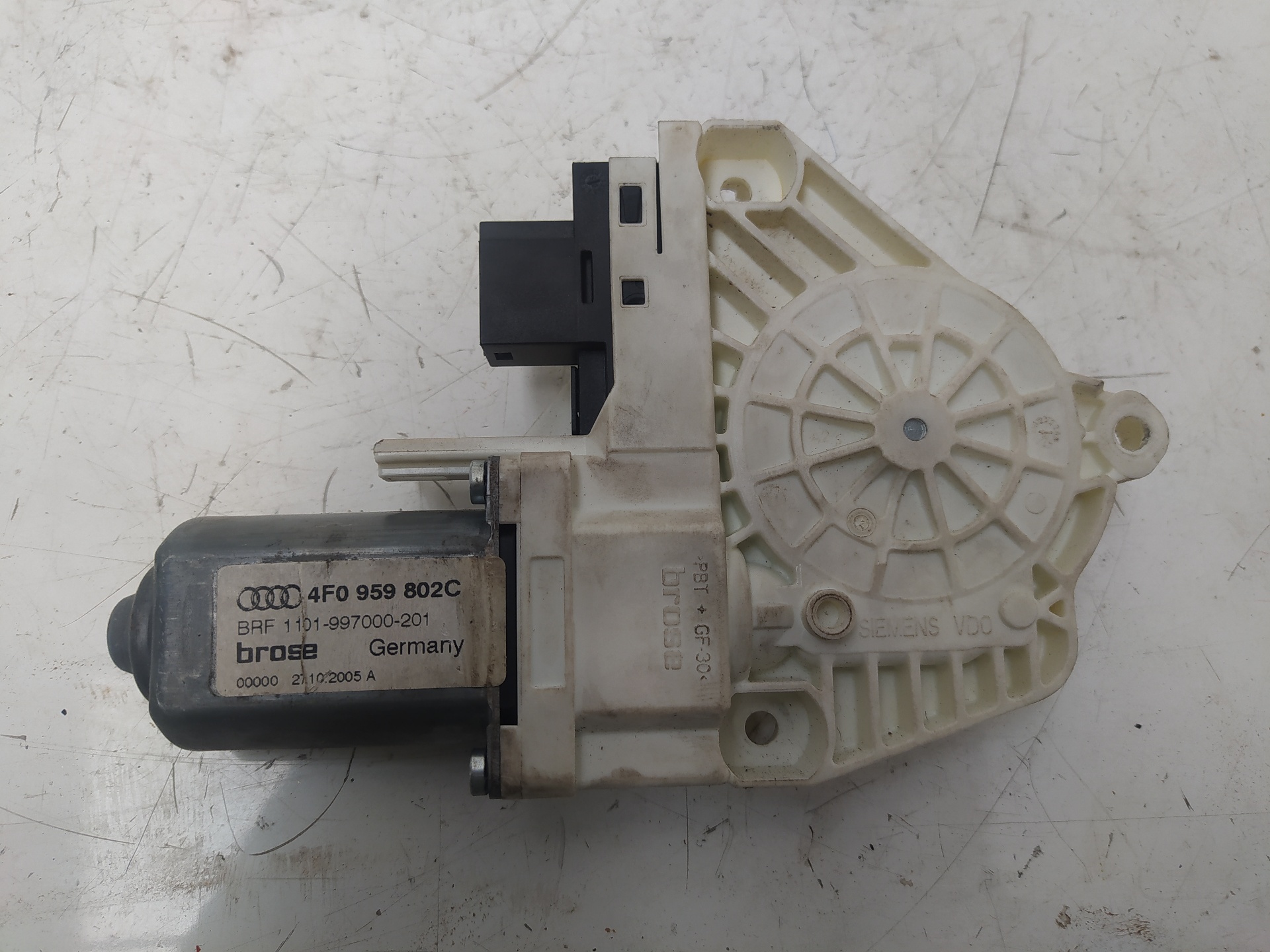 AUDI A6 C6/4F (2004-2011) Rear Right Door Window Control Motor 4F0959802C 18906797