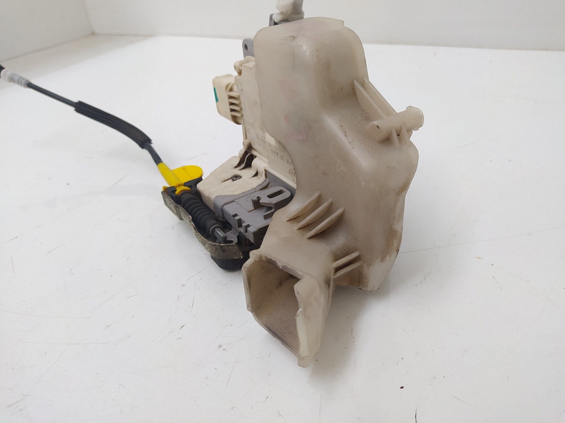 AUDI A4 B8/8K (2011-2016) Front Left Door Lock 8J1837015A 26262915