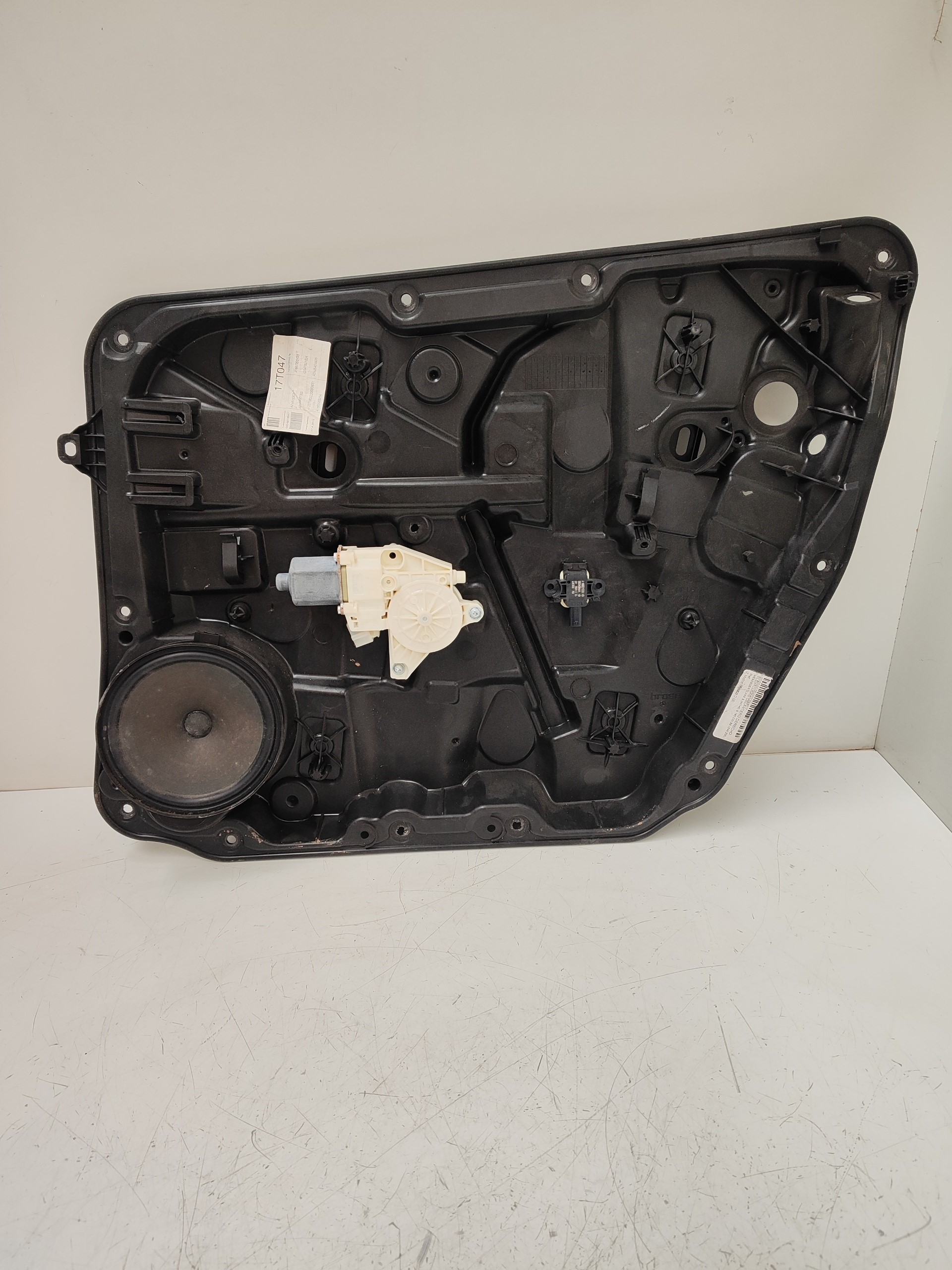 MERCEDES-BENZ B-Class W246 (2011-2020) Lève-vitre de porte avant droite A2469065200 18934403