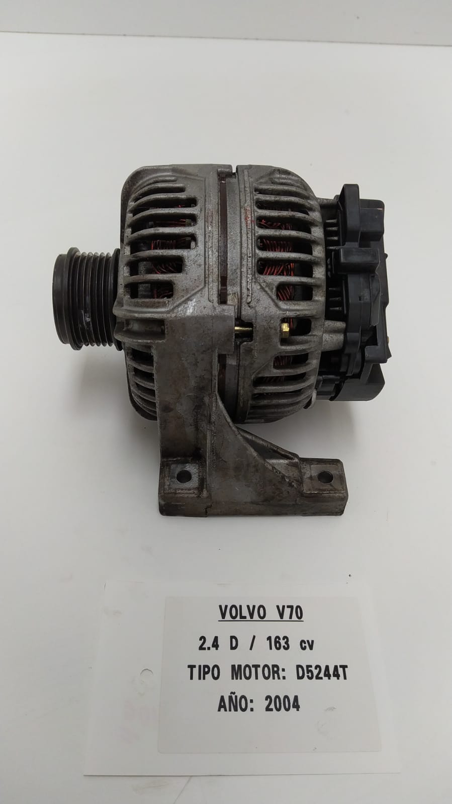 VOLVO V70 2 generation (2000-2008) Alternator 0124525029,8676496 18971452